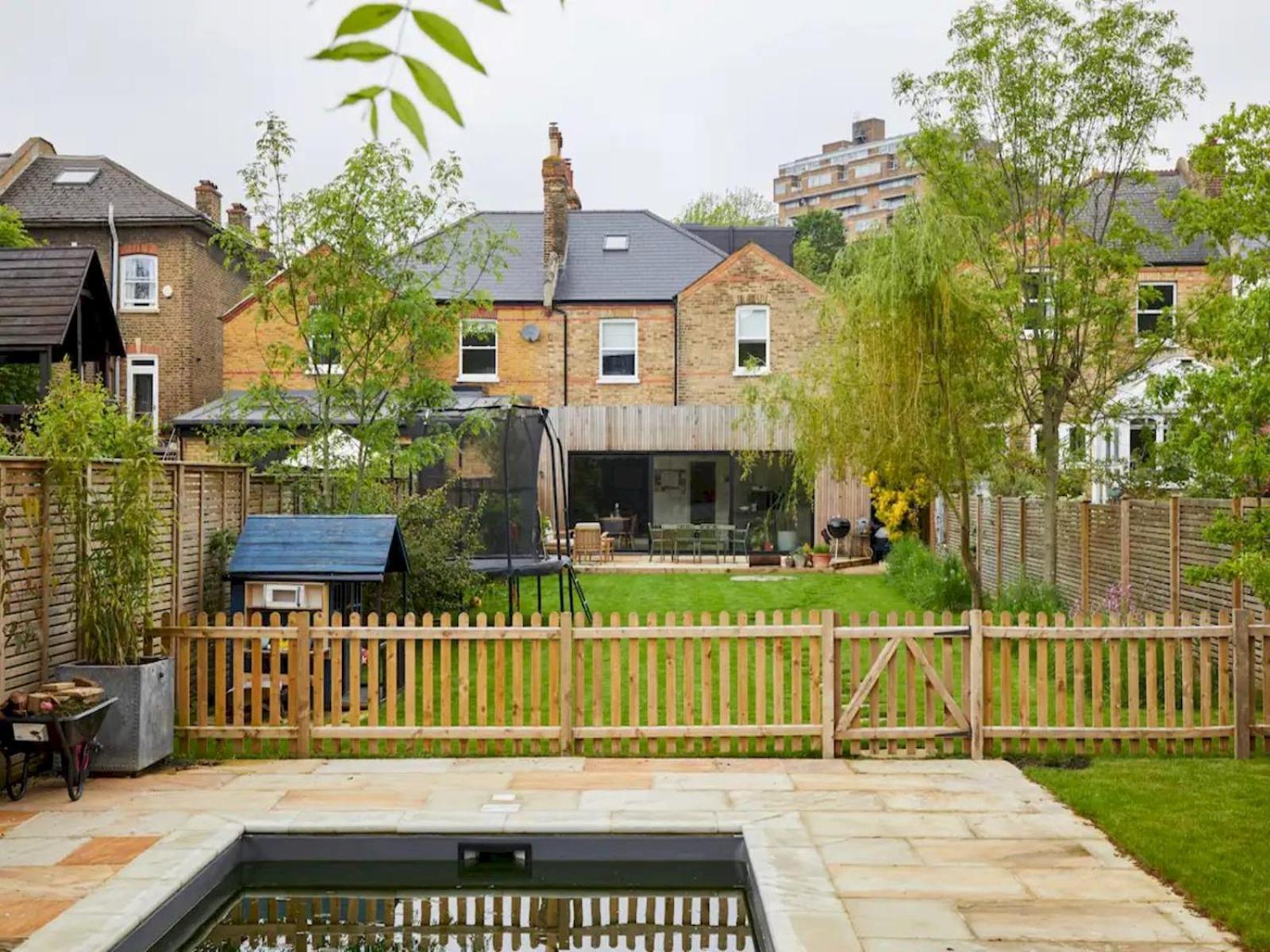 Pass The Keys Spacious Dulwich Family House With Pool Hébergement de vacances