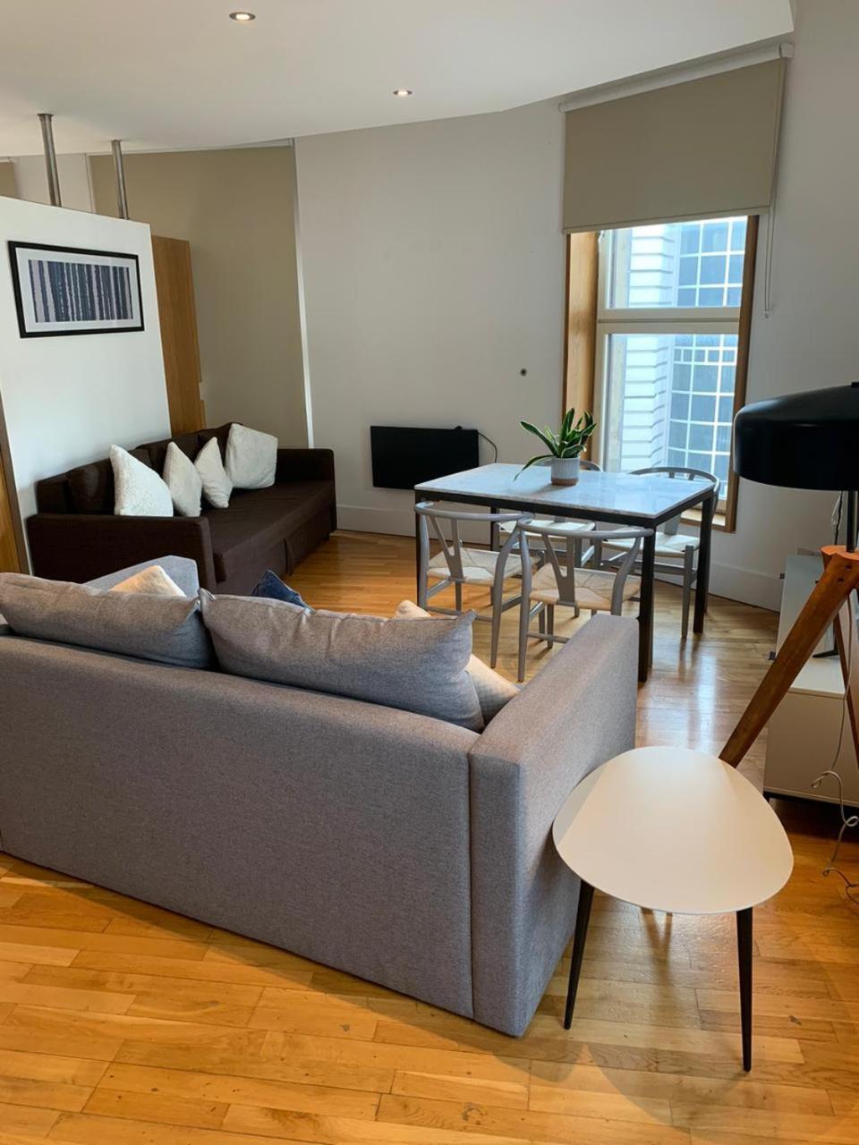 Apartamento High In St Piccadilly Cov10 *