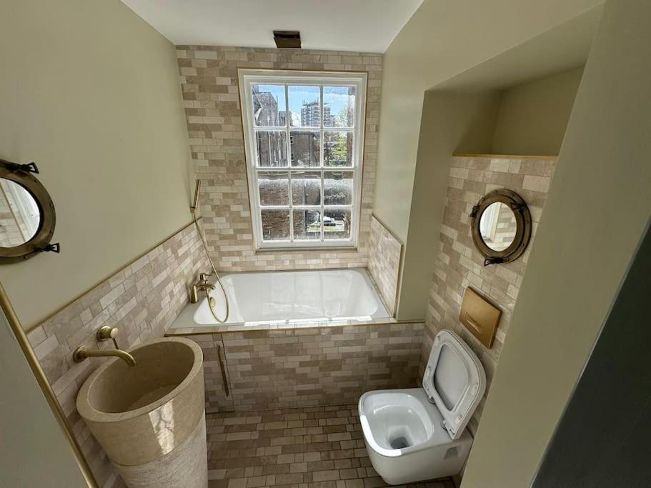 Nice Flat Near Church Street Londres