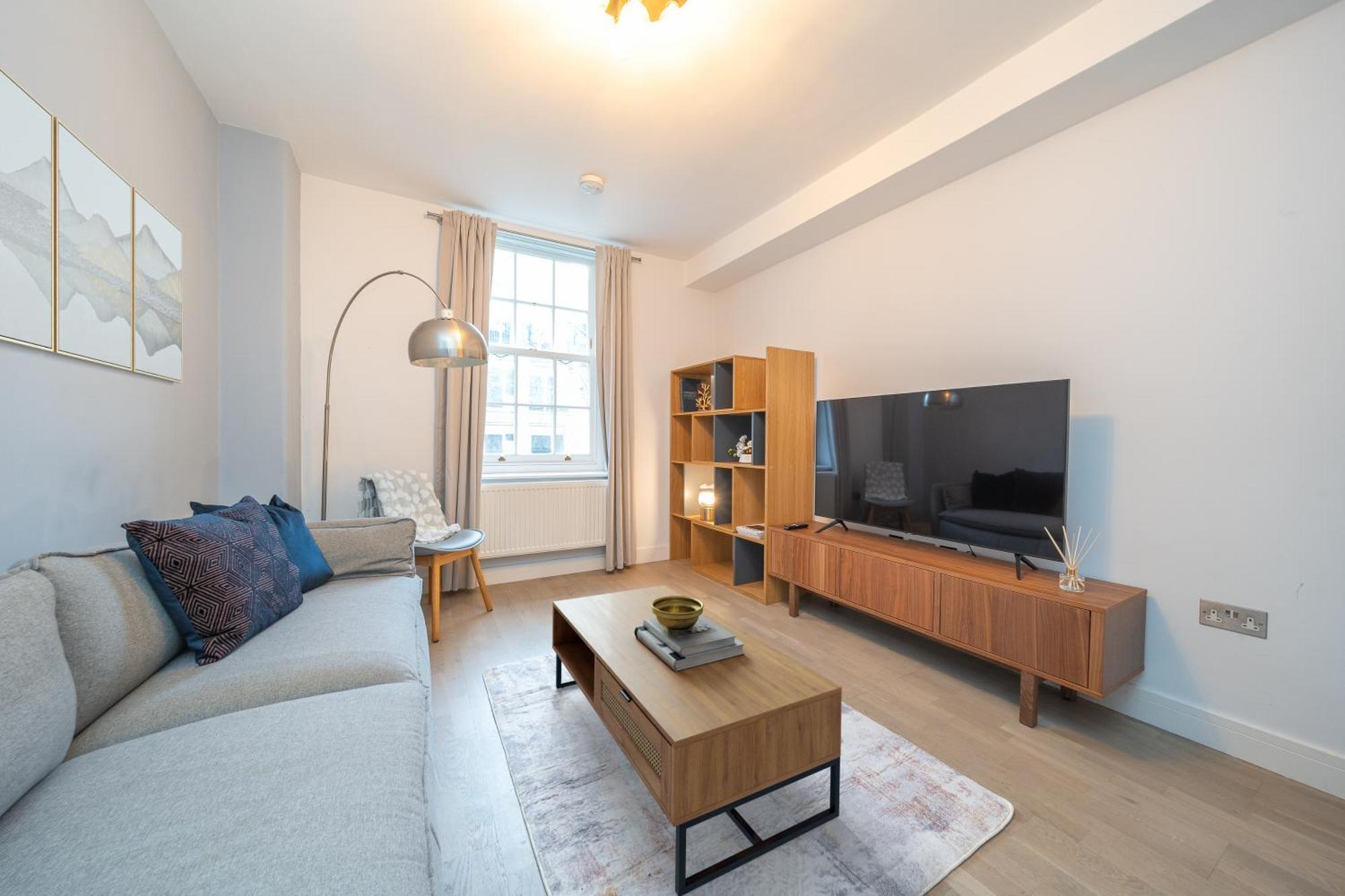 Apartamento Charming 2 Bedroom Flat In *