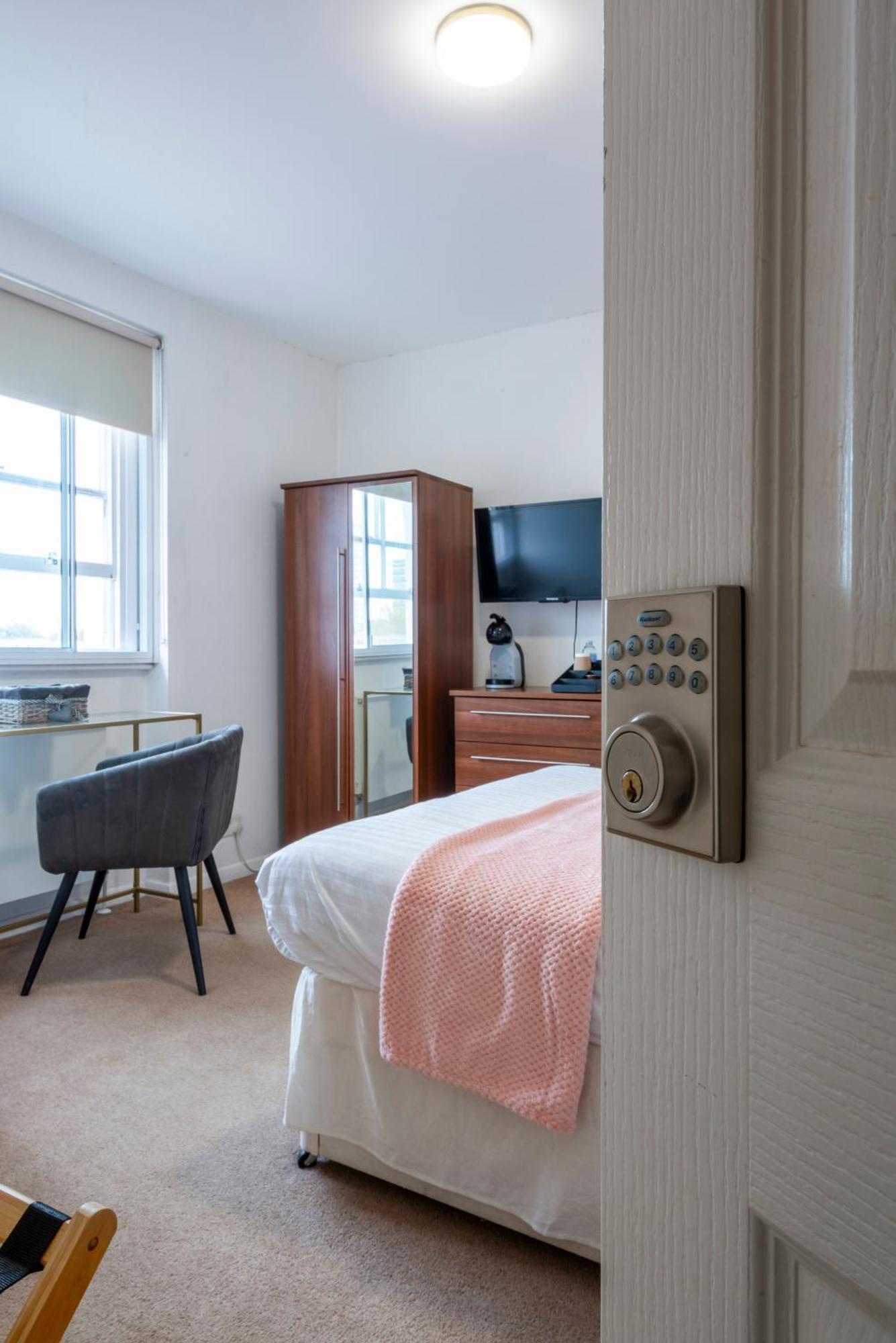 Adorable, Comfy Flat Walk Paddington/elizabeth Stn