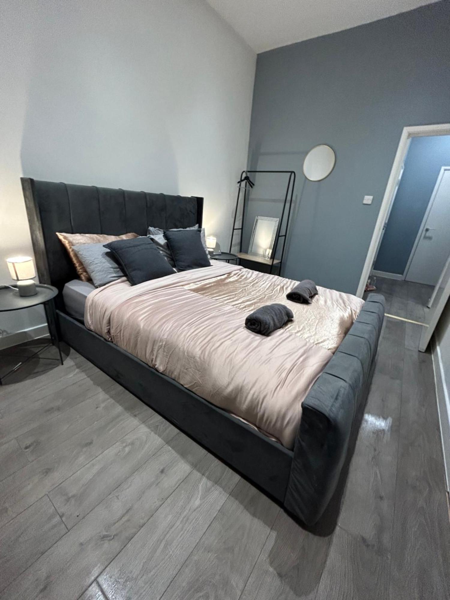 Locations 1 Bed Sleeps 4 * Londres