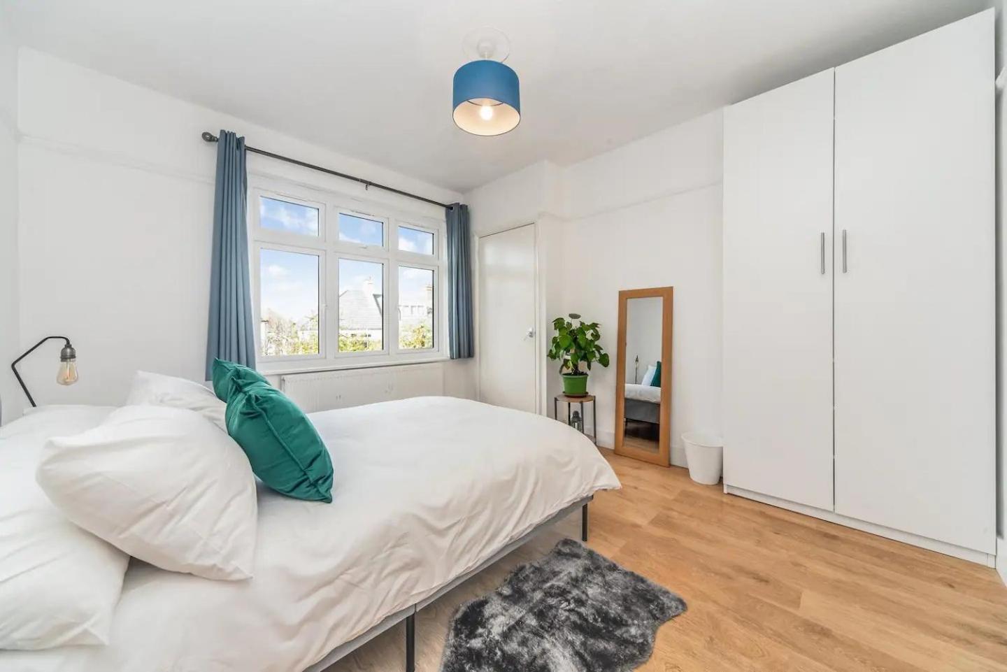 Ferienhaus Pass The Keys Spacious Family In