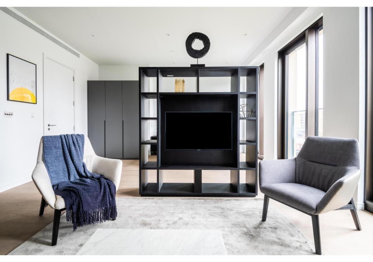 Elegant And Modern In Canary Wharf Right Next To Thames * Londen