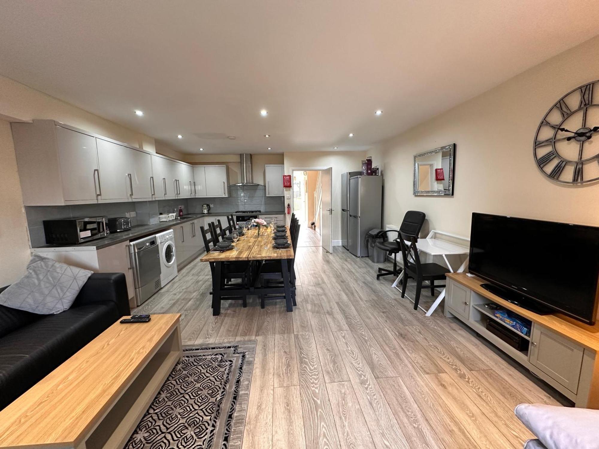 Holiday home 5 Bed 5 Bath / Brick Lane E1 London