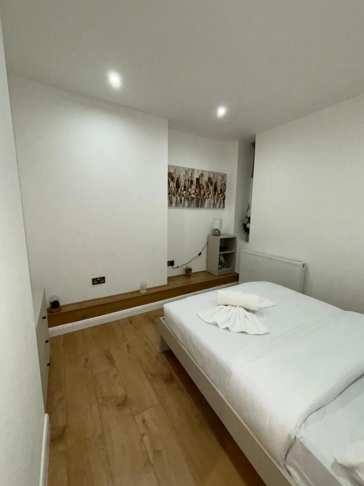 Sleep 4 In Battersea Central 5 Mins To Power Station Bs2 * Londres