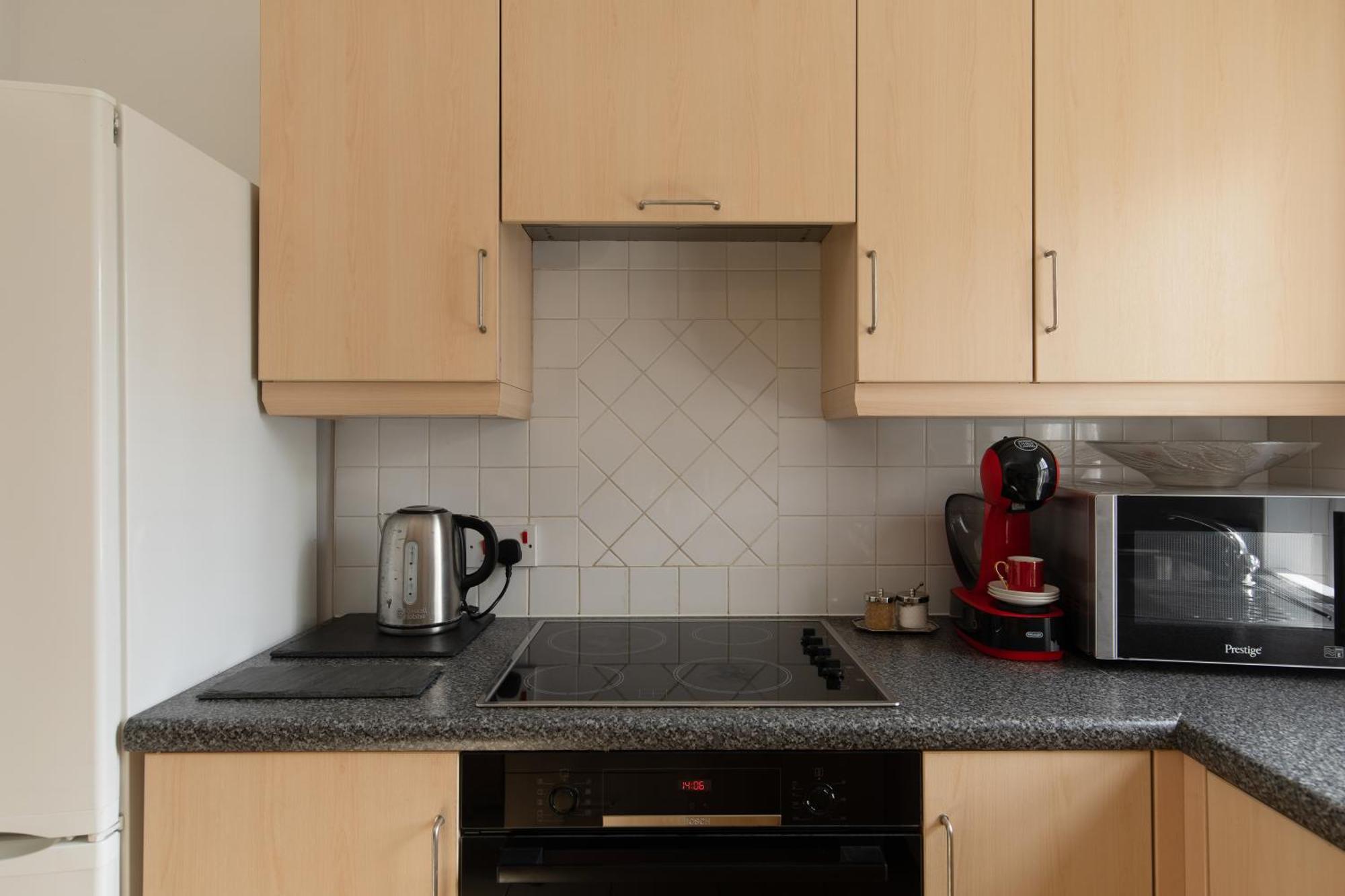 Superb 1bed Flat In Maida Vale *