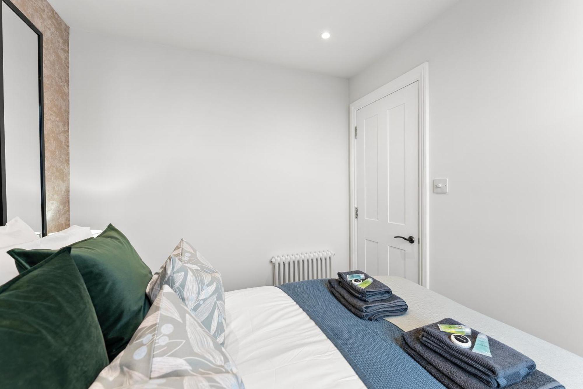 Apartamento Peaceful Retreat With Balcony - Sleeps 9 *