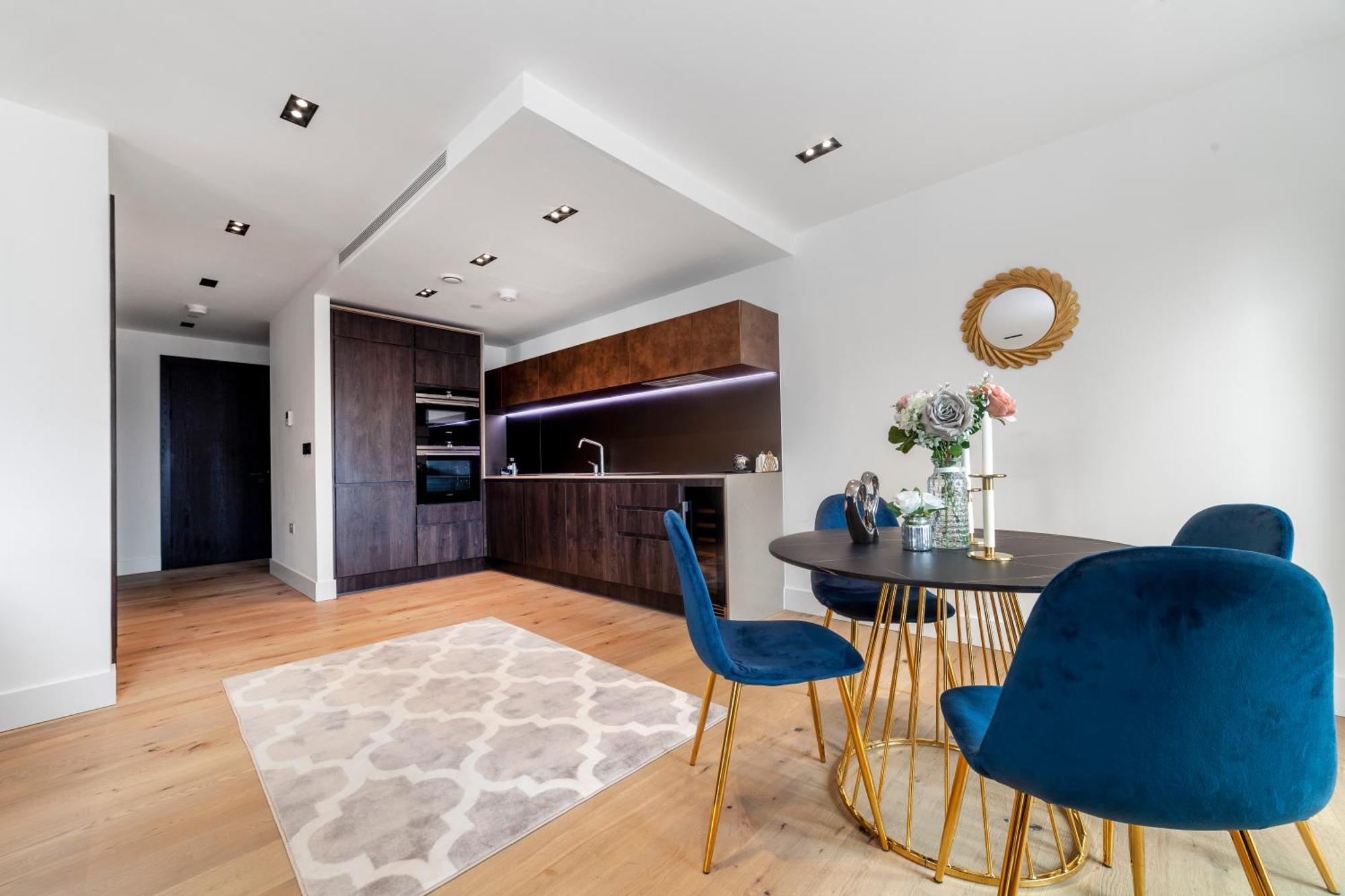 Apartment Stylish 2bdr Flat, Comm Garden I Smarthost