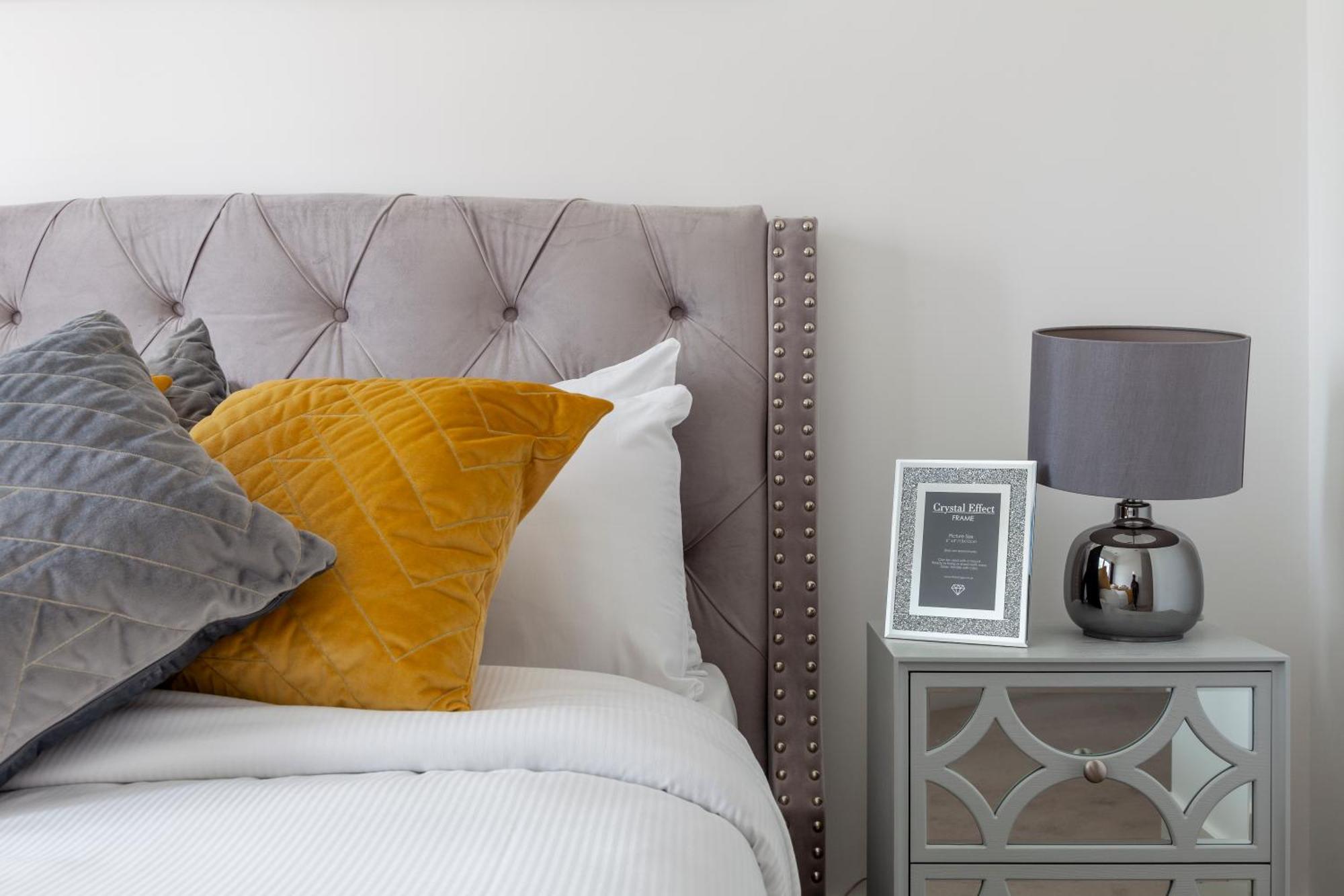 Apartment Stylish 2bdr Flat, Comm Garden I Smarthost London