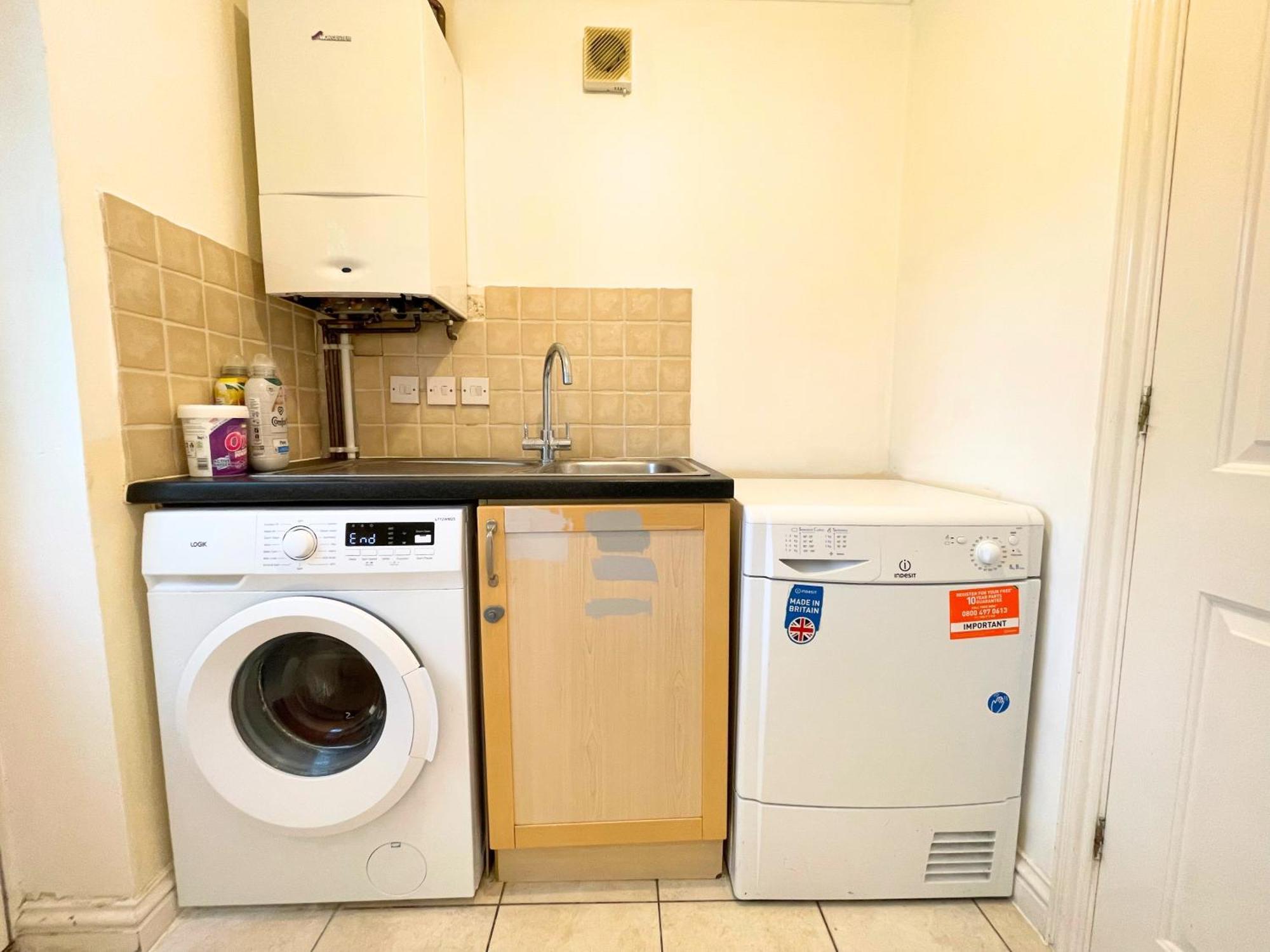 A Lovely Near Greenwich Homestay London