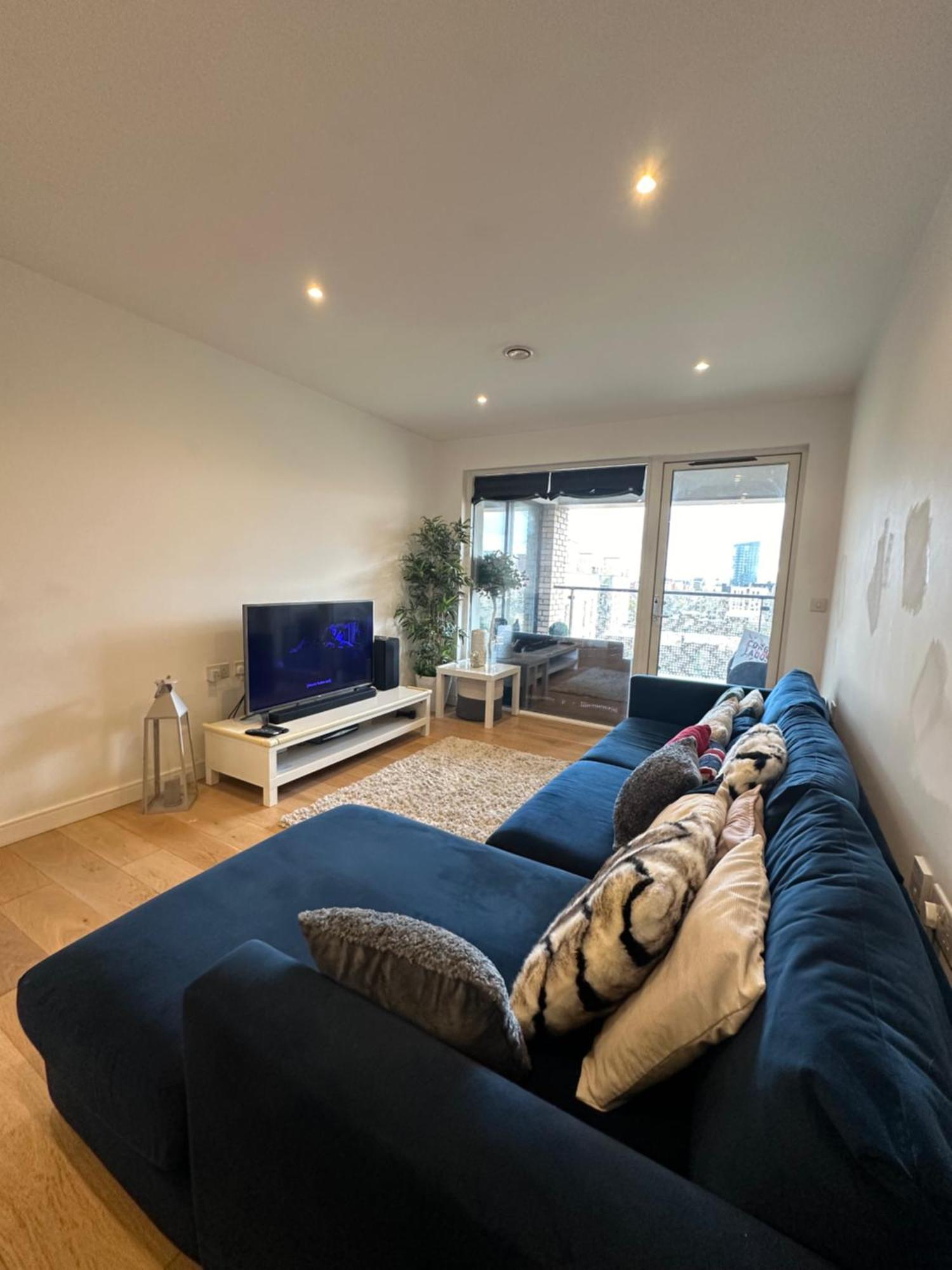 Luxury 3 Bedroom Flat In Stratford, Appartement Londres