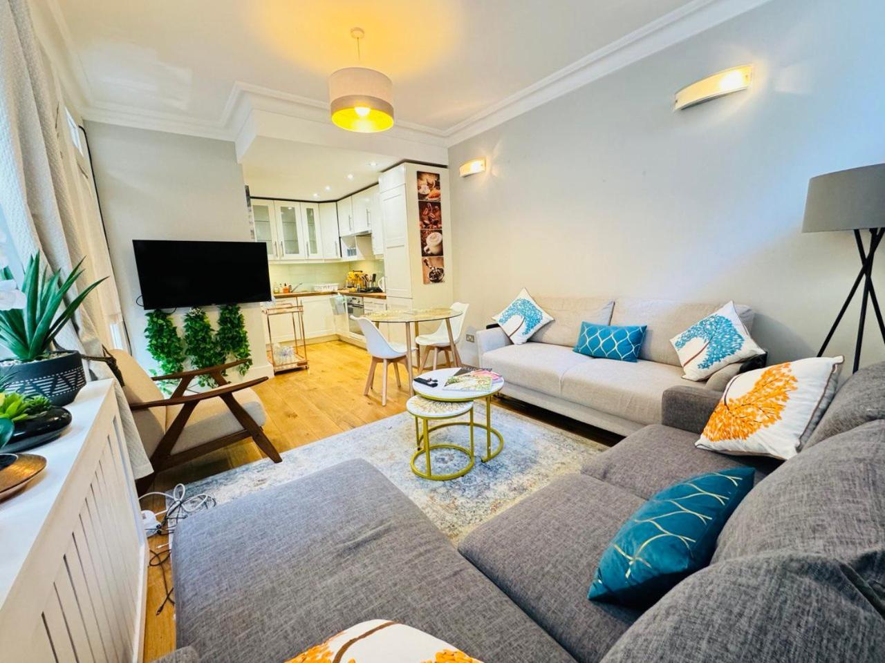 Cozy And Comfy Flat In Earls Court Apartamento Londres