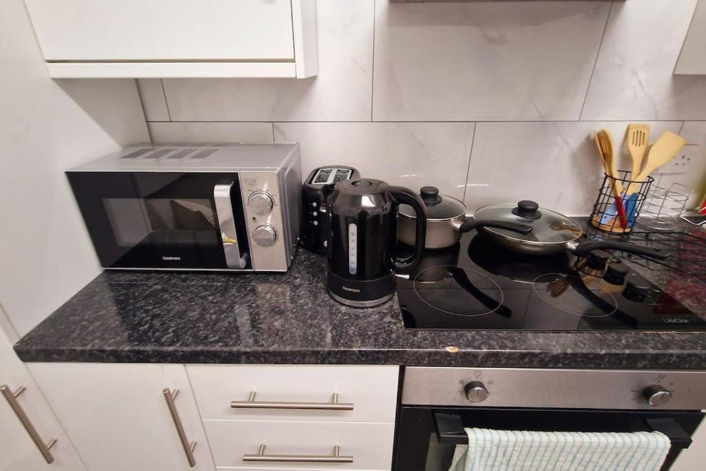 2 Bed Apartment, Near Canary Wharf, O2, Excel, Airport Appartement *