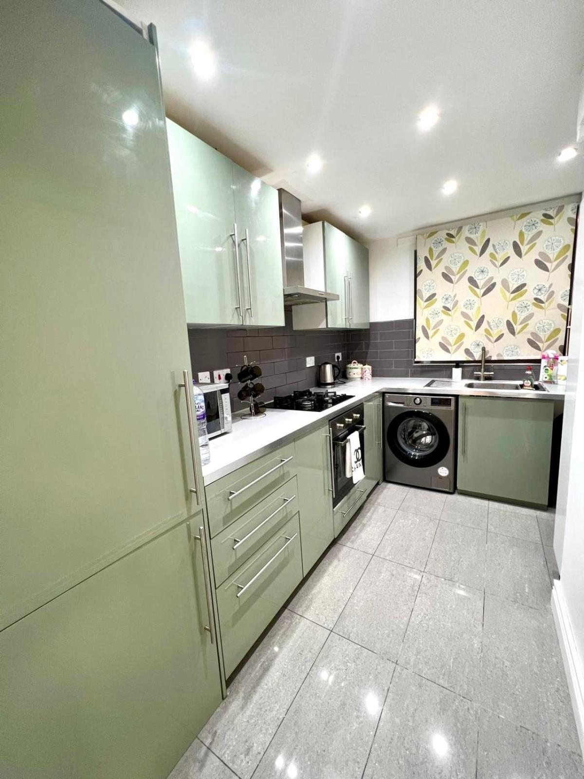 The Sheikh's Palace By Wild Apartamento Londres
