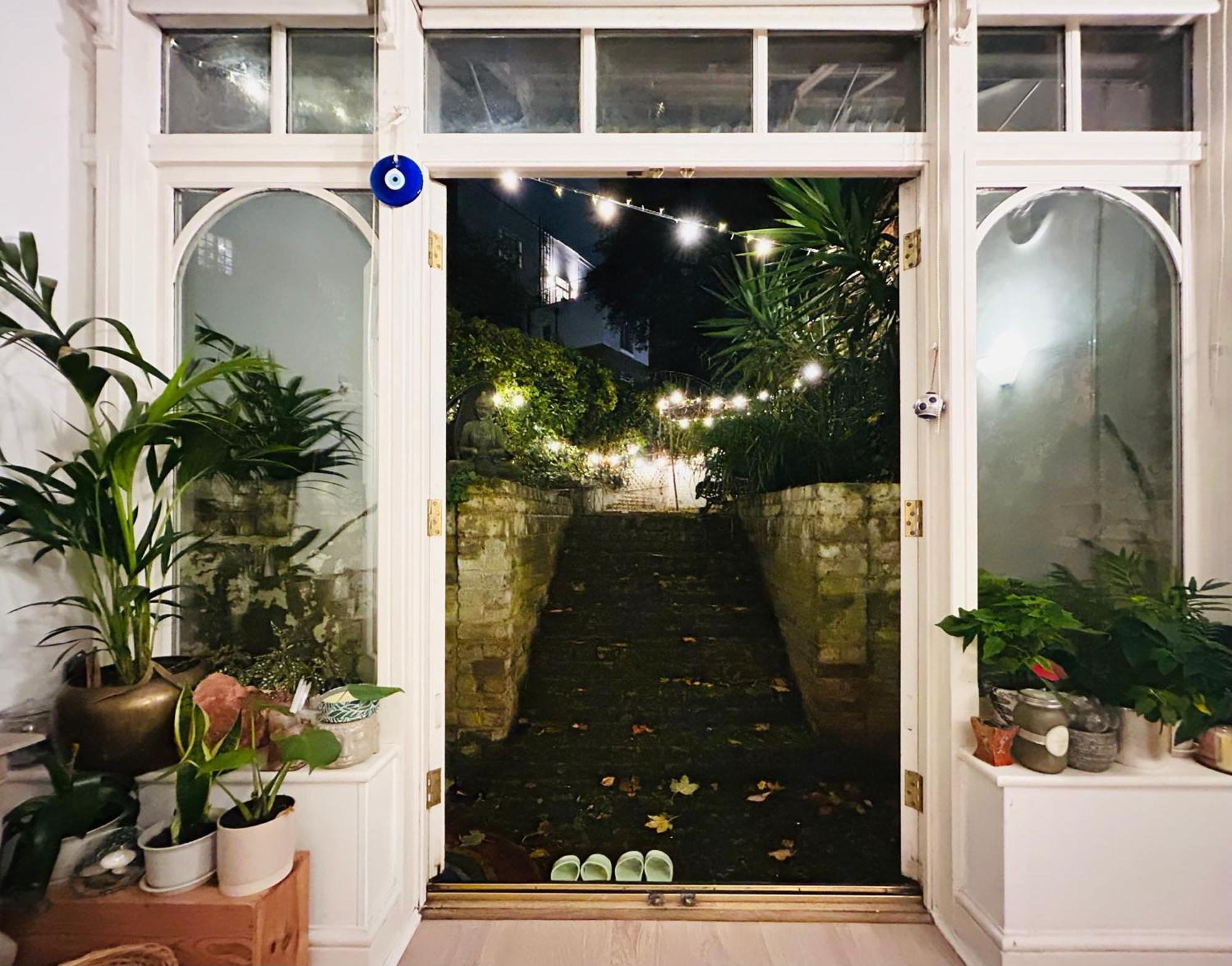 Kensington Secret Gem Apartment
