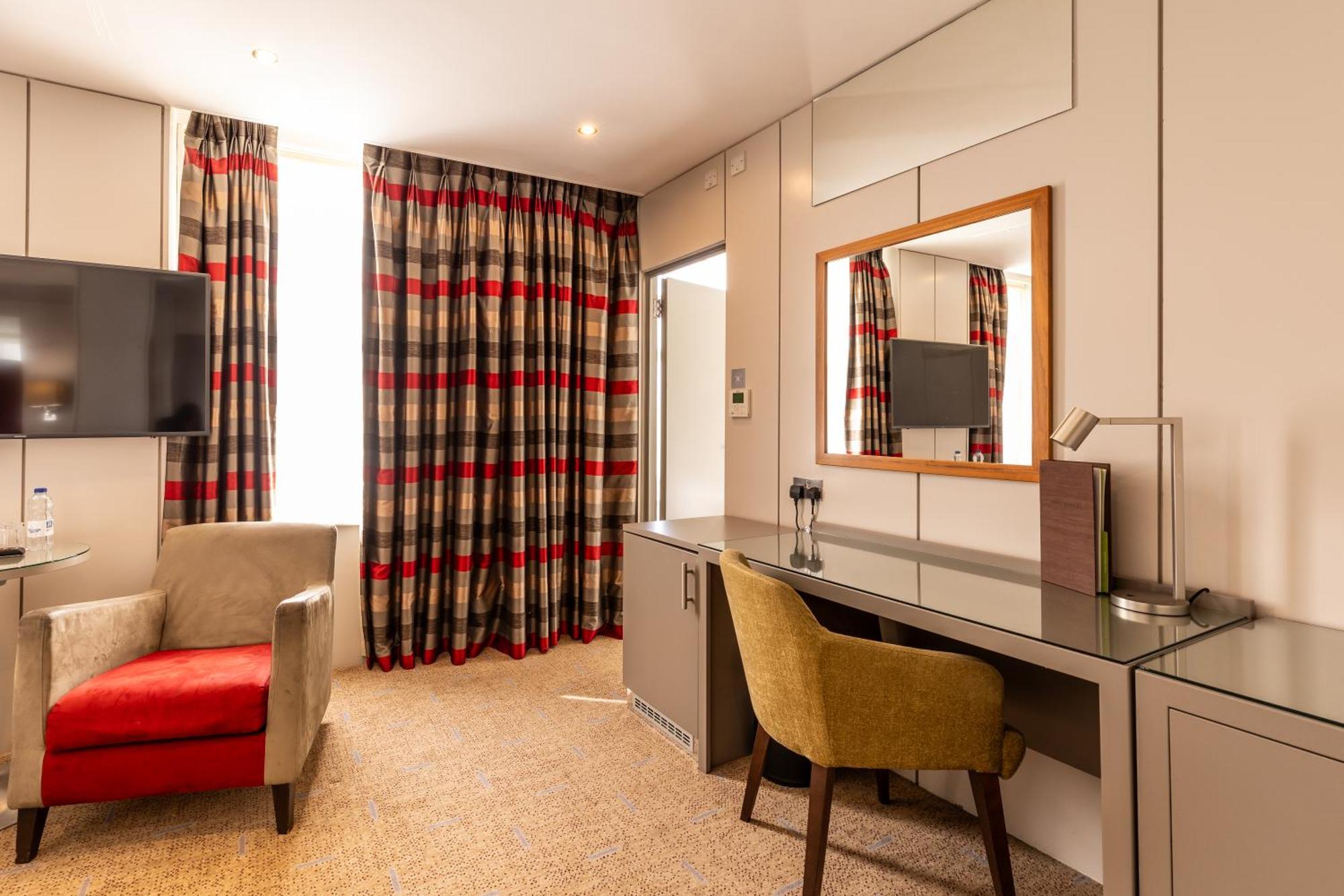 Doubletree By Hilton - West End 4*