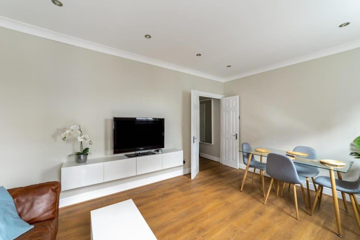 Modern And Bright 1 Bed Apartment, Tower Bridge * London