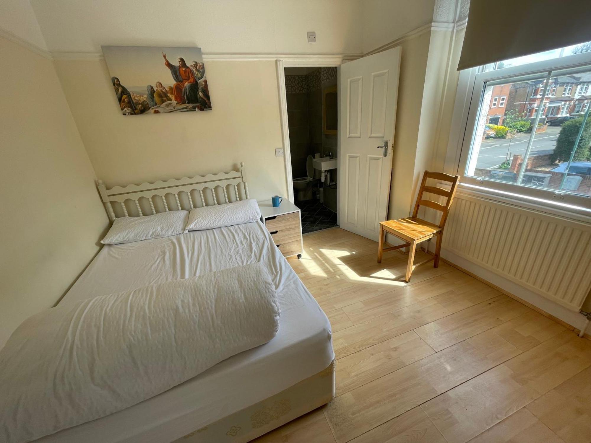 Accommodatie bij particulieren With Private Bathroom And Shared Kitchen