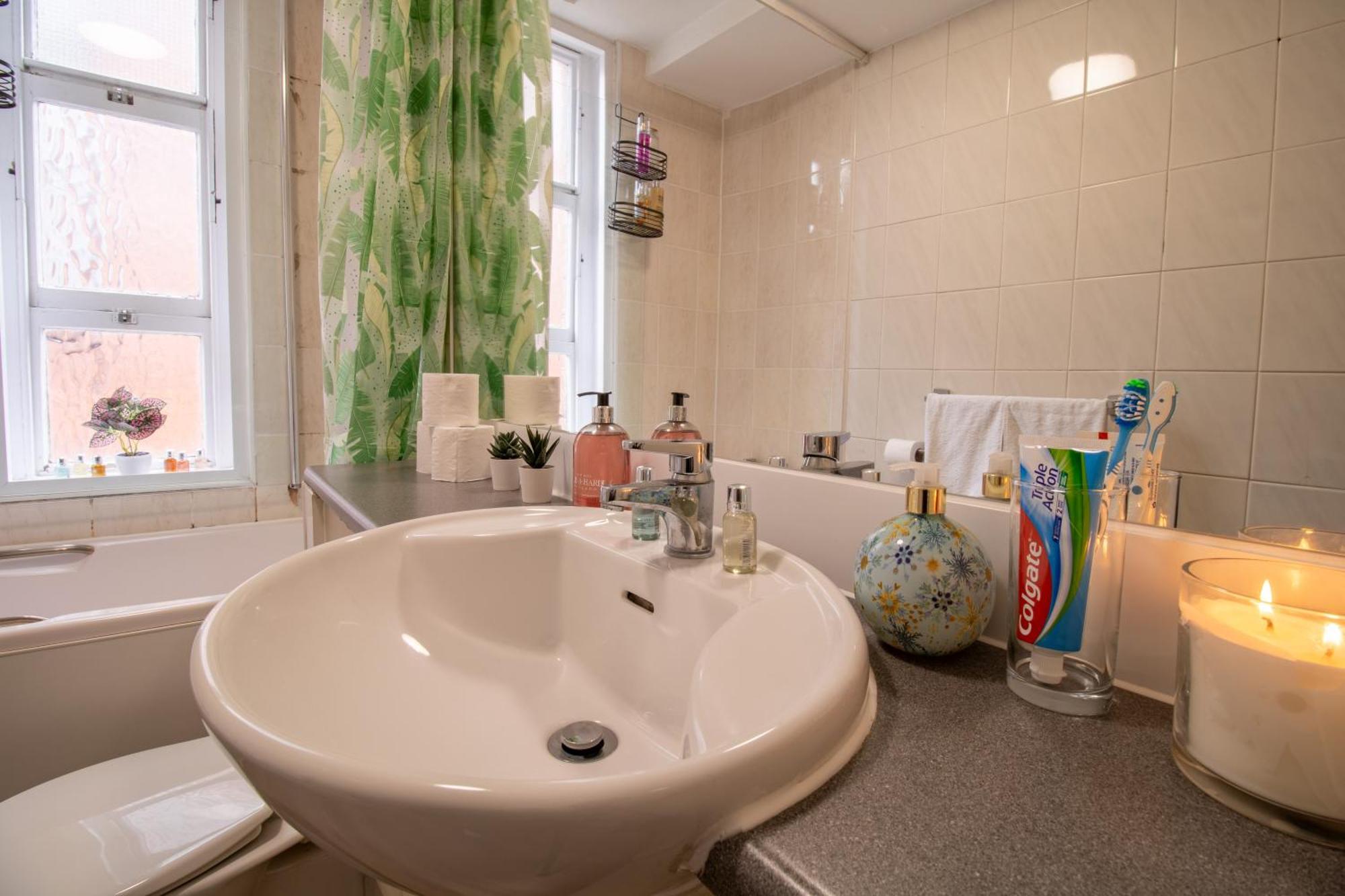 Cosy 2-bedroom In Mayfair 8cb - 4th Floor No Elevator * Londres