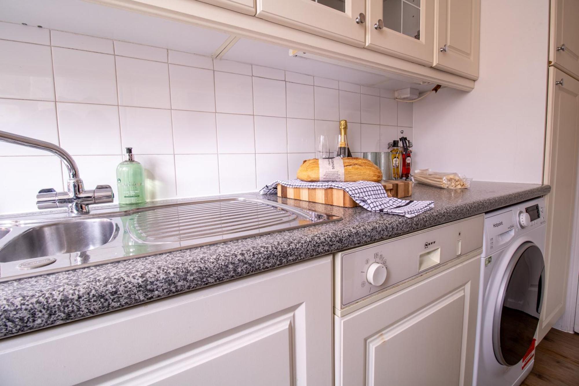 Cosy 2-bedroom In Mayfair 8cb - 4th Floor No Elevator Apartamento Londres