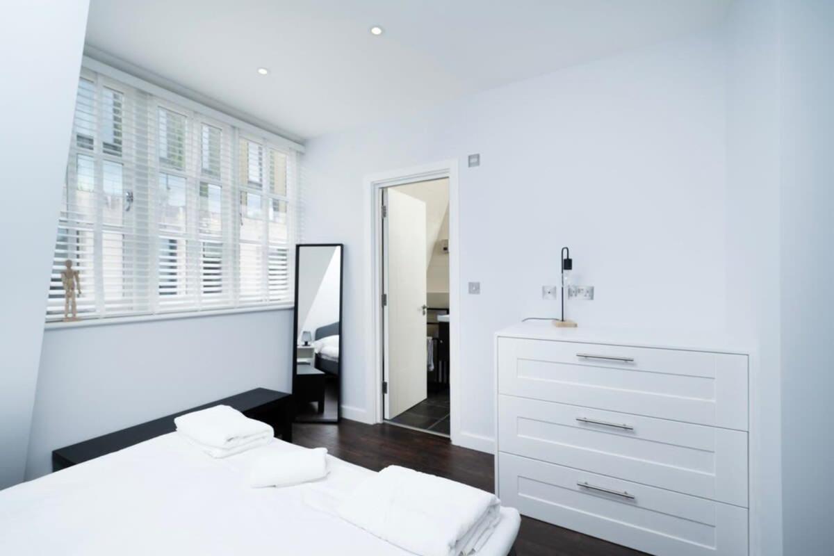 Apartamento Stylish 3br Flat In The Heart Of Soho Londres