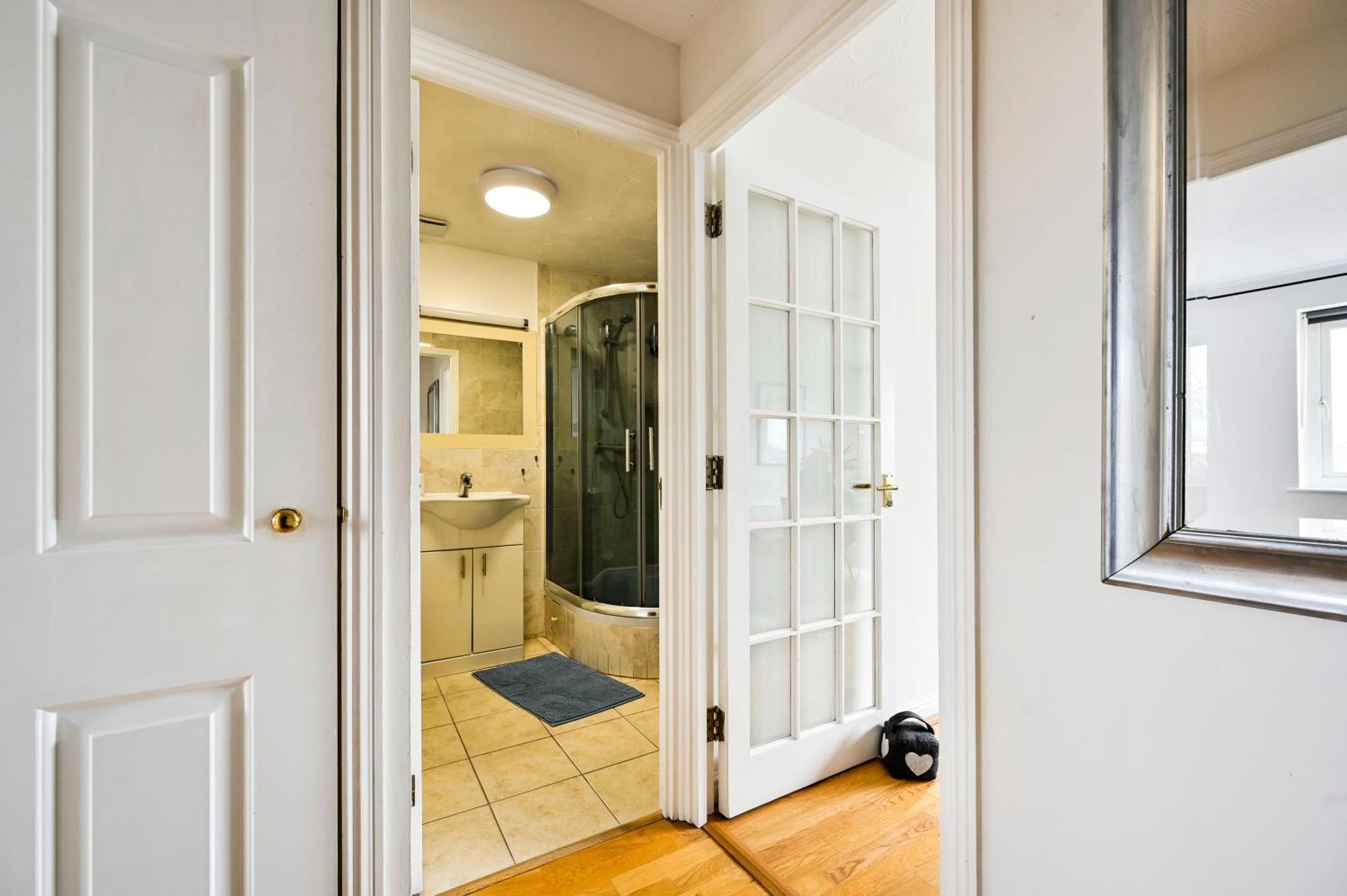 Apartamento River Views From Canary Wharf *