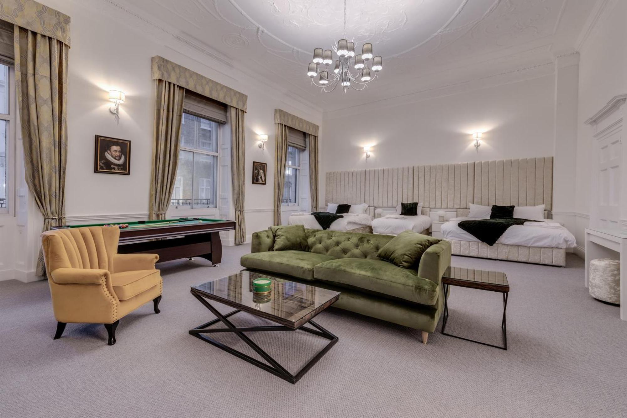 Luxury 3 Bedroom Duplex With Pool Table - 4hs Londres