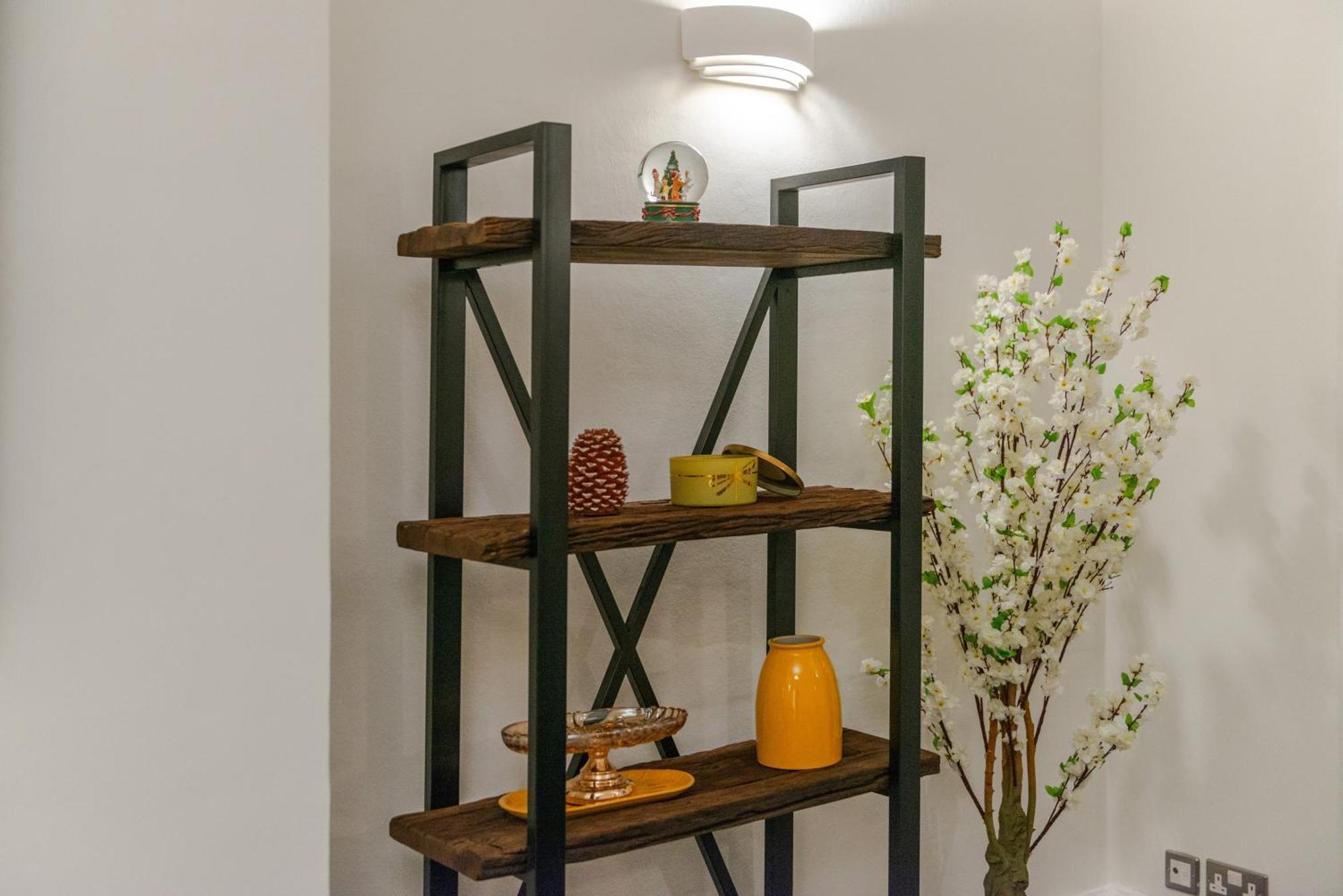 Apartment 5h Modern Elegance 1-bedroom Living In London