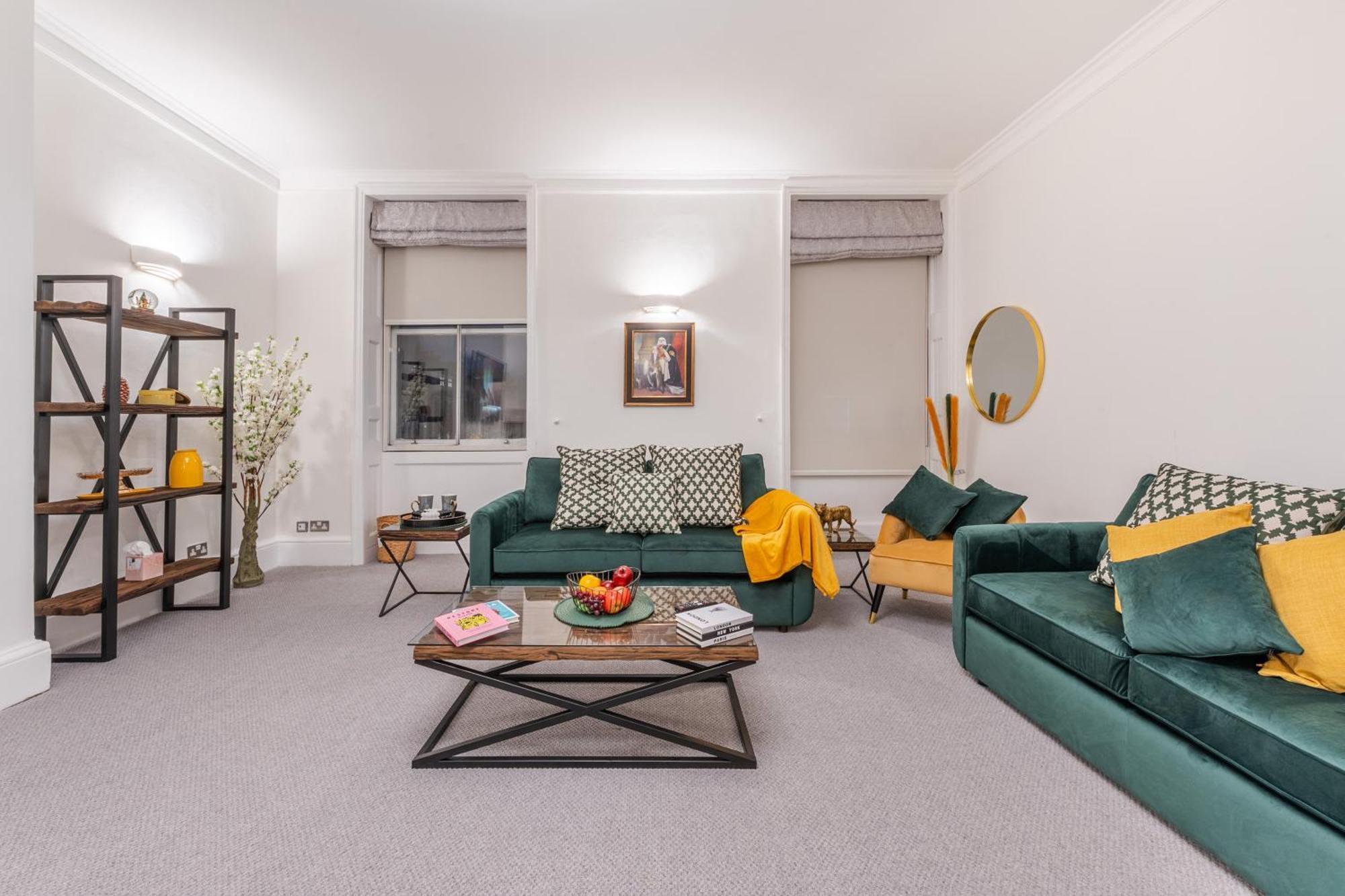 5h Modern Elegance 1-bedroom Living In Apartment London