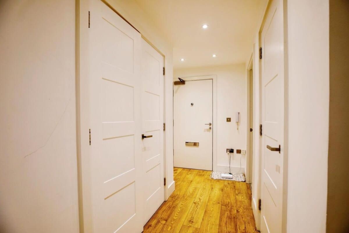 Modern 2br Flat Style And Comfort Combined * Londen