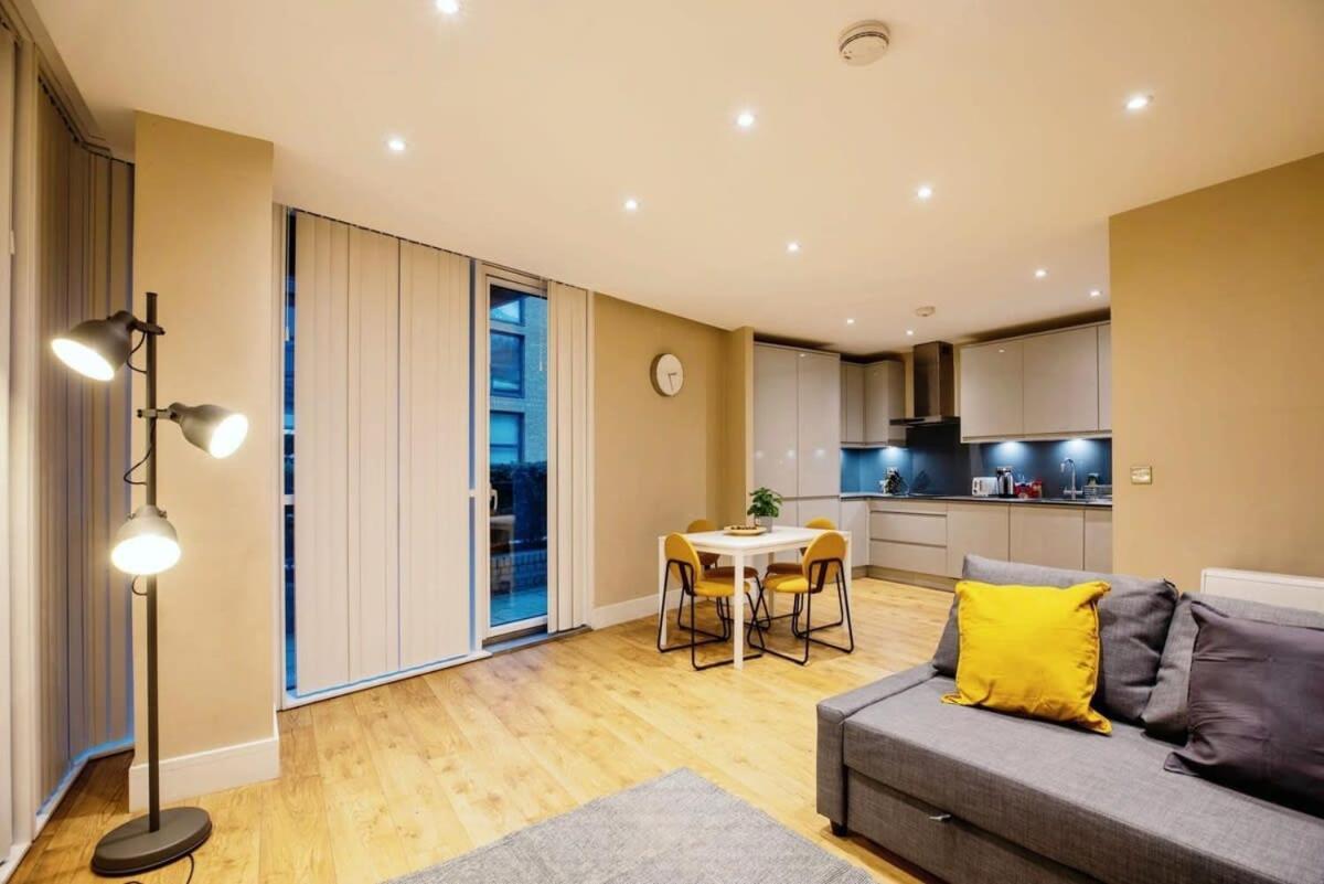 Modern 2br Flat Style And Comfort Combined Appartement