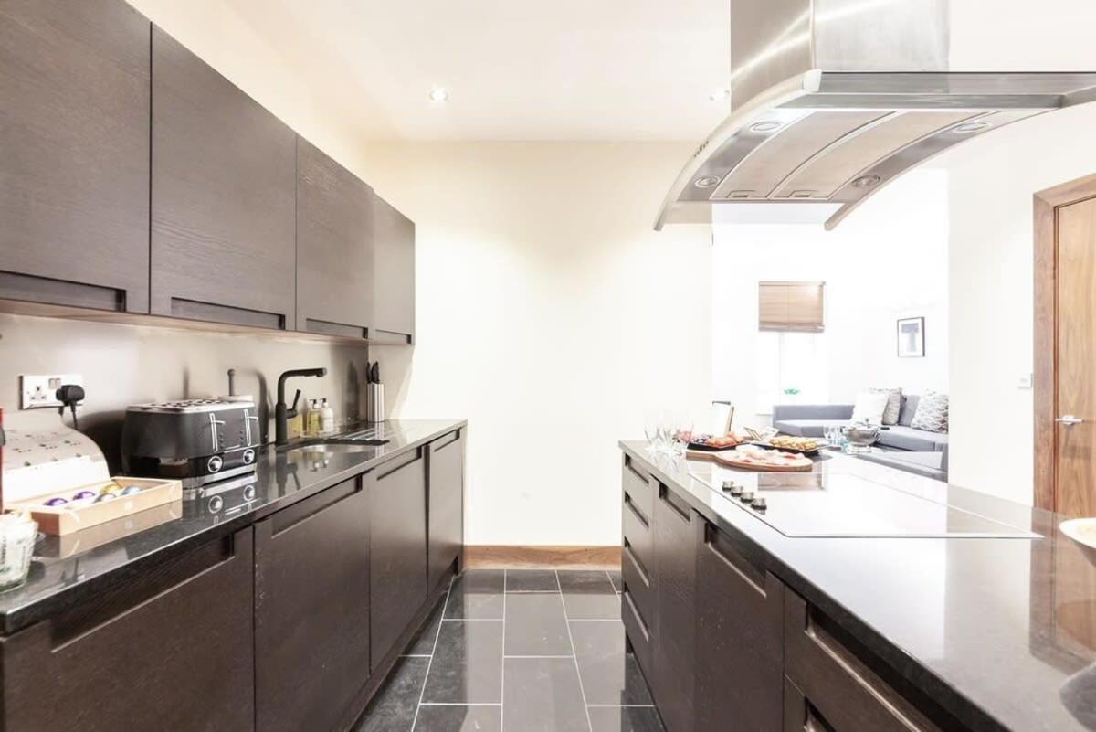 Modern And Comfortable Air-conditioned 2br Flat *