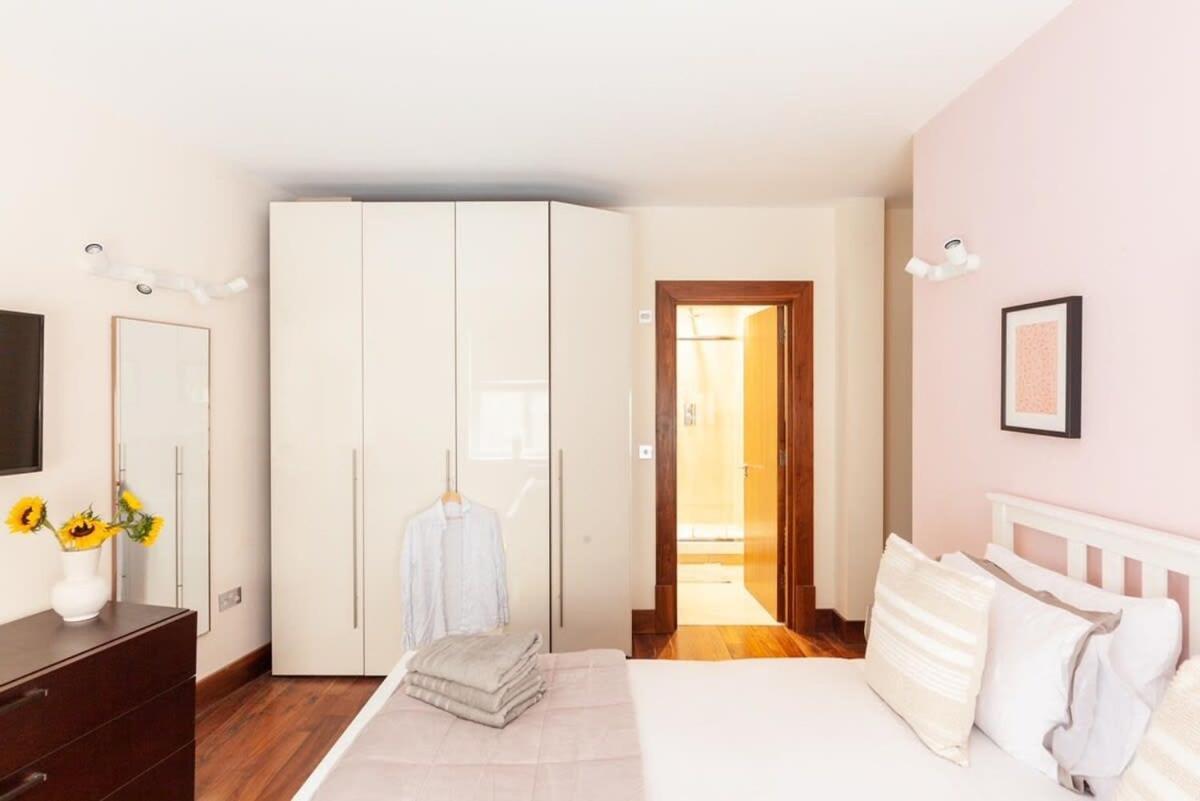 Apartamento Modern And Comfortable Air-conditioned 2br Flat Londres