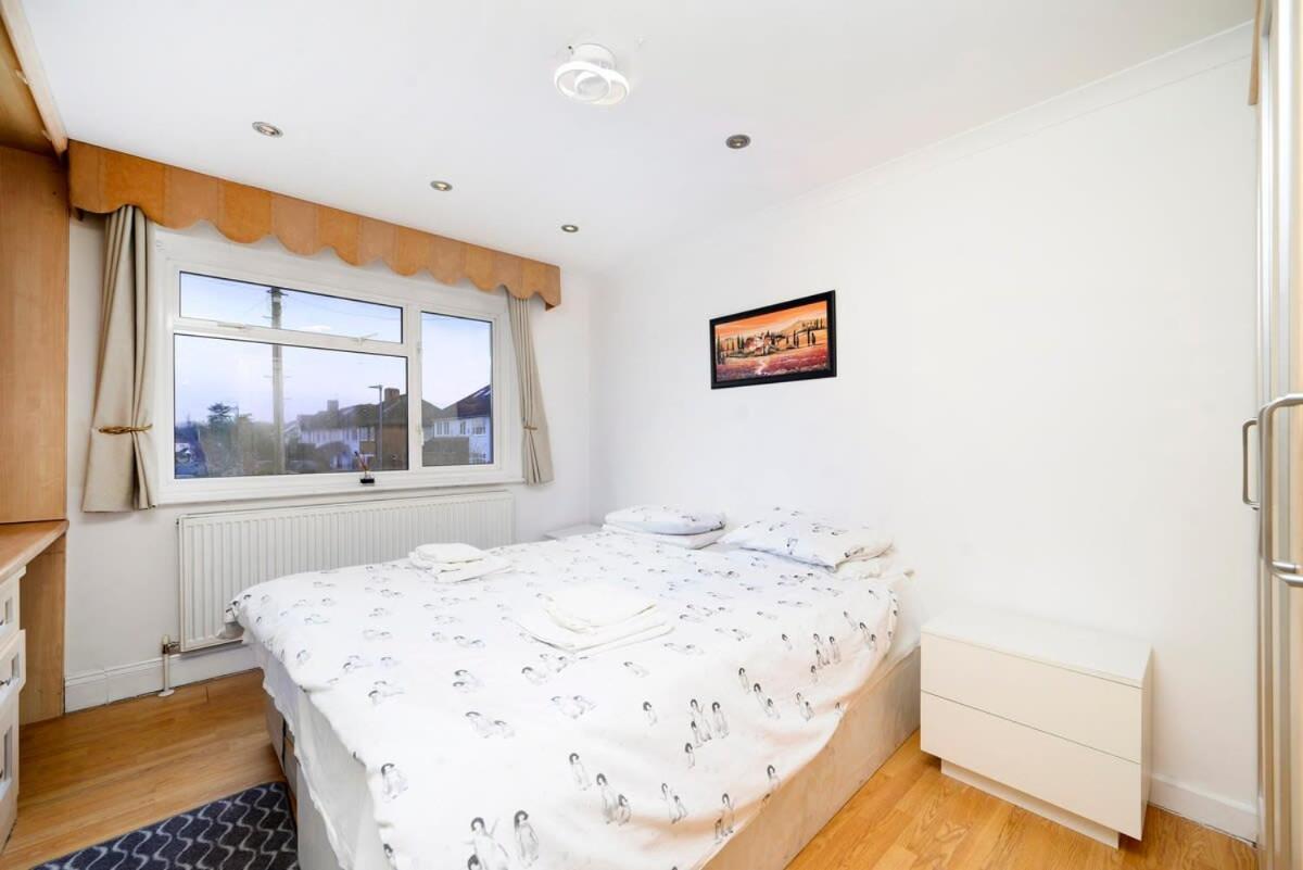 Chic 3br - Eats And Sights Closeby Hébergement de vacances