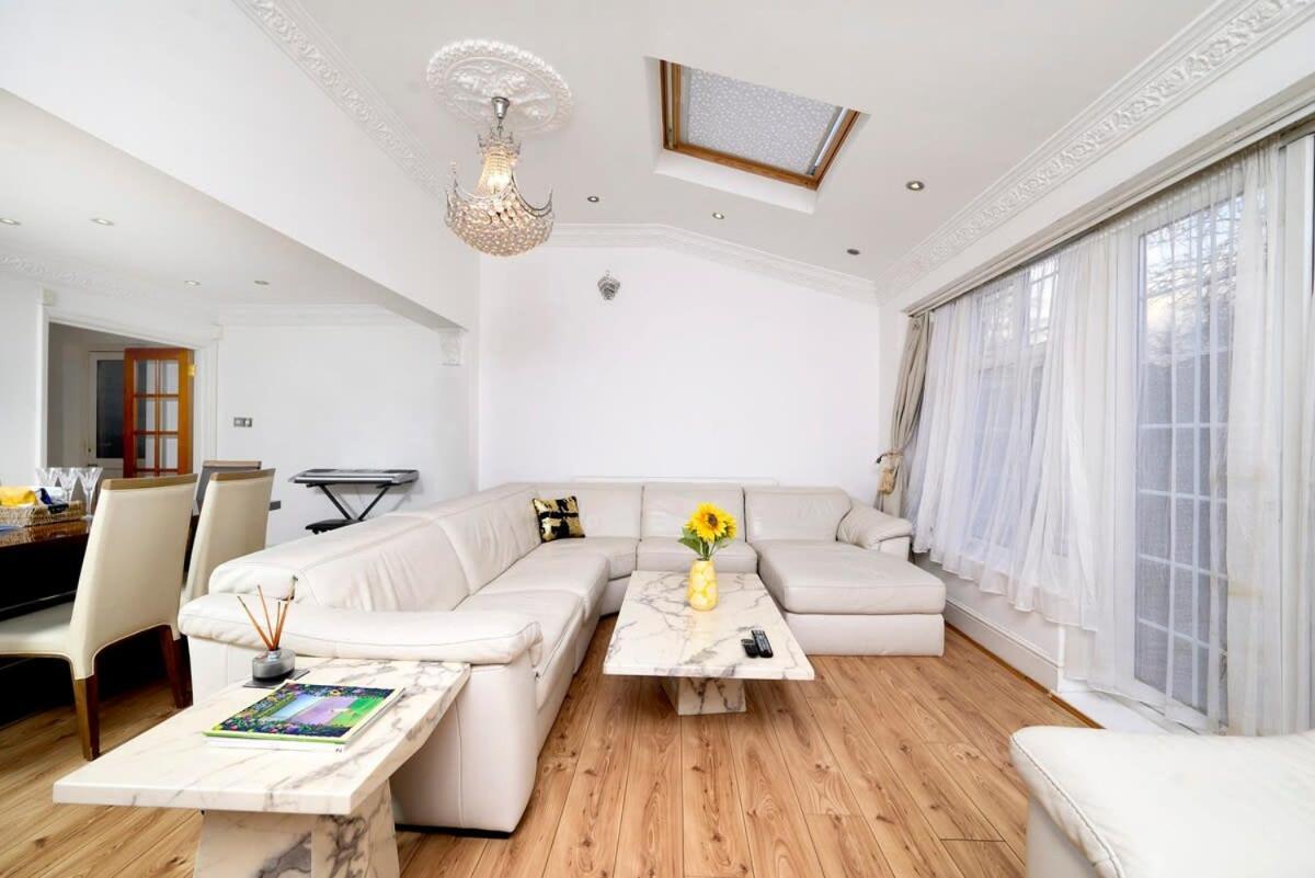 Hébergement de vacances Chic 3br - Eats And Sights Closeby Londres