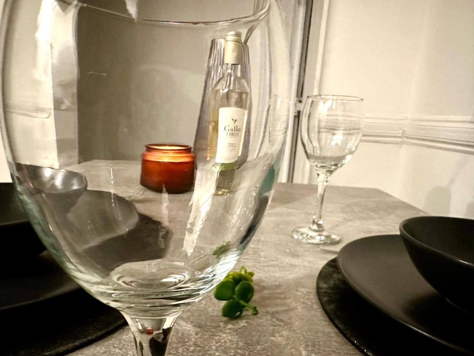 Serviced 4 Bed 2 Bath Manor Park House Londres