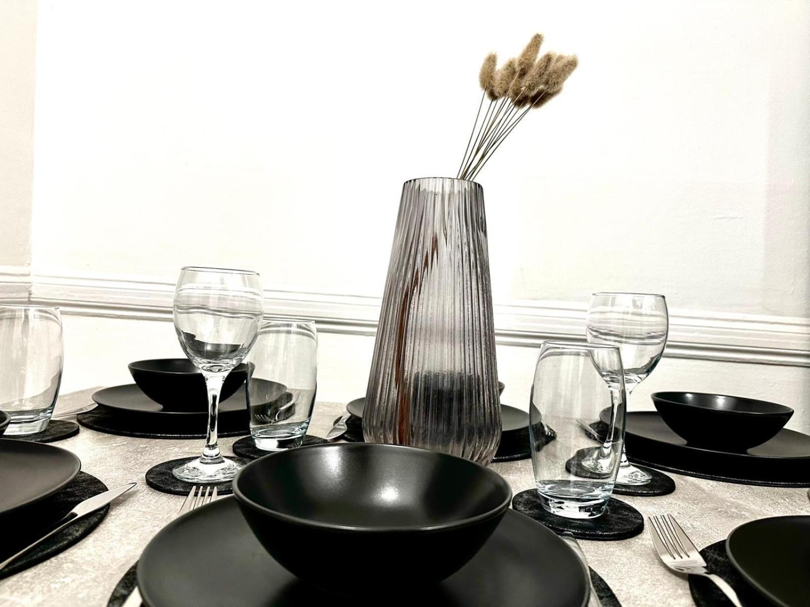 Serviced 4 Bed 2 Bath Manor Park House Londres