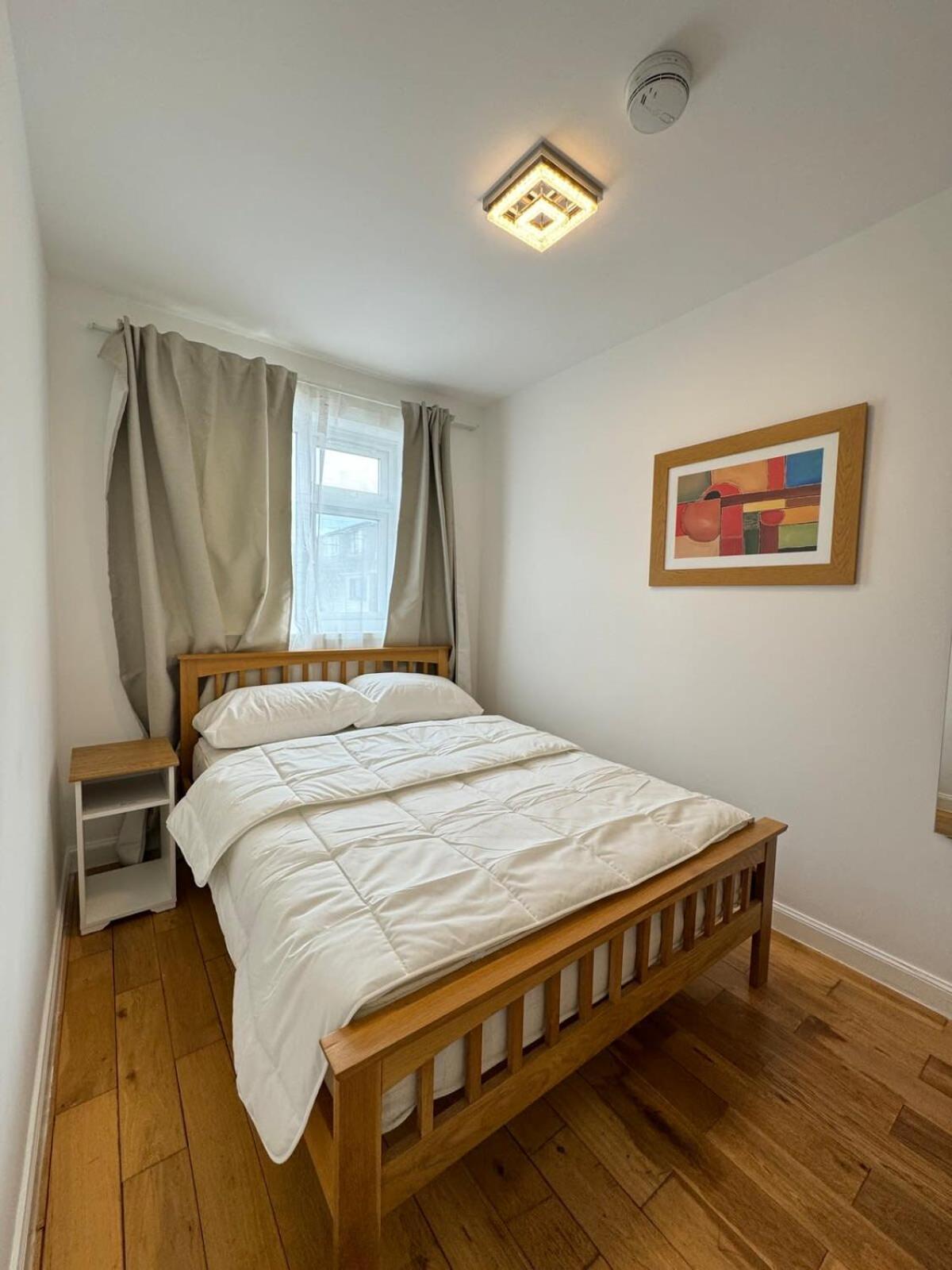 Сasa de vacaciones Spacious 4bd Near Excel London! *