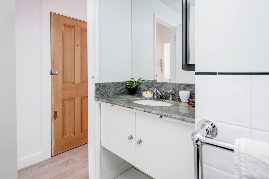 Apartamento Bright 1-bedroom In Chelsea *