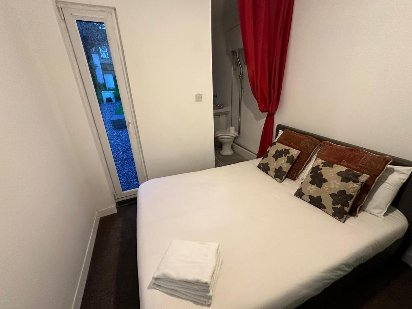 2 Bedroom Flat Wembley Apartamento