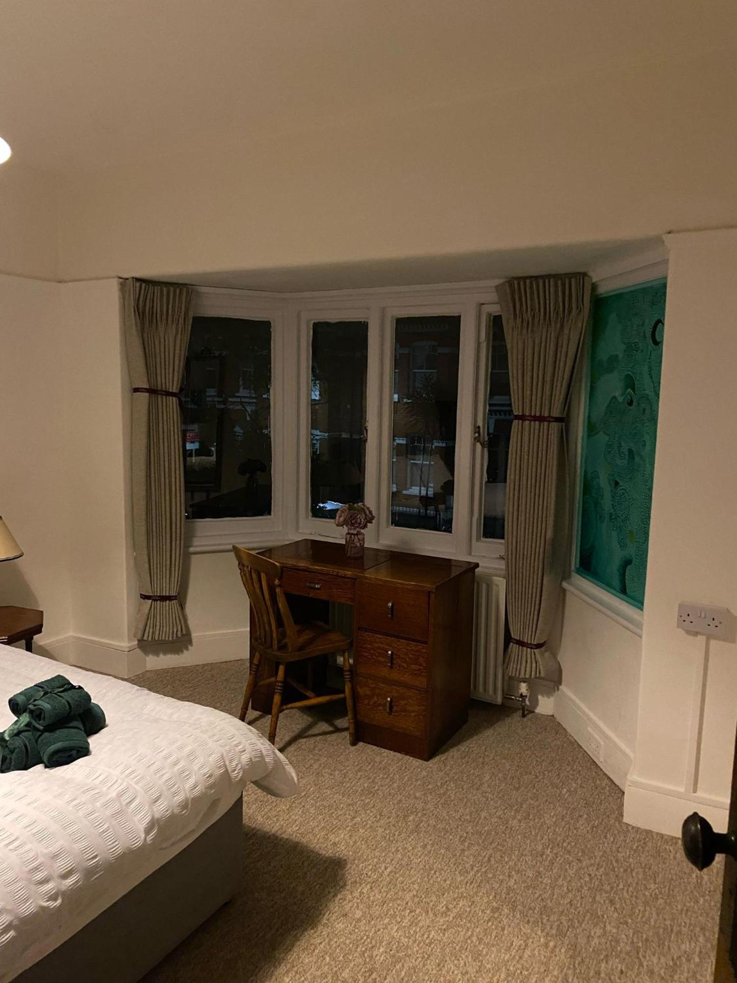 Spacious, Parkside 3.5bed House, Great Access! Appartement