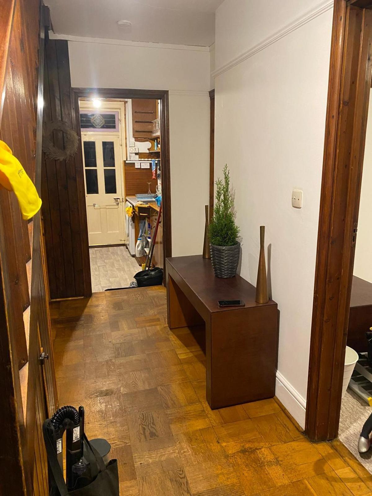 Spacious, Parkside 3.5bed House, Great Access! Appartement