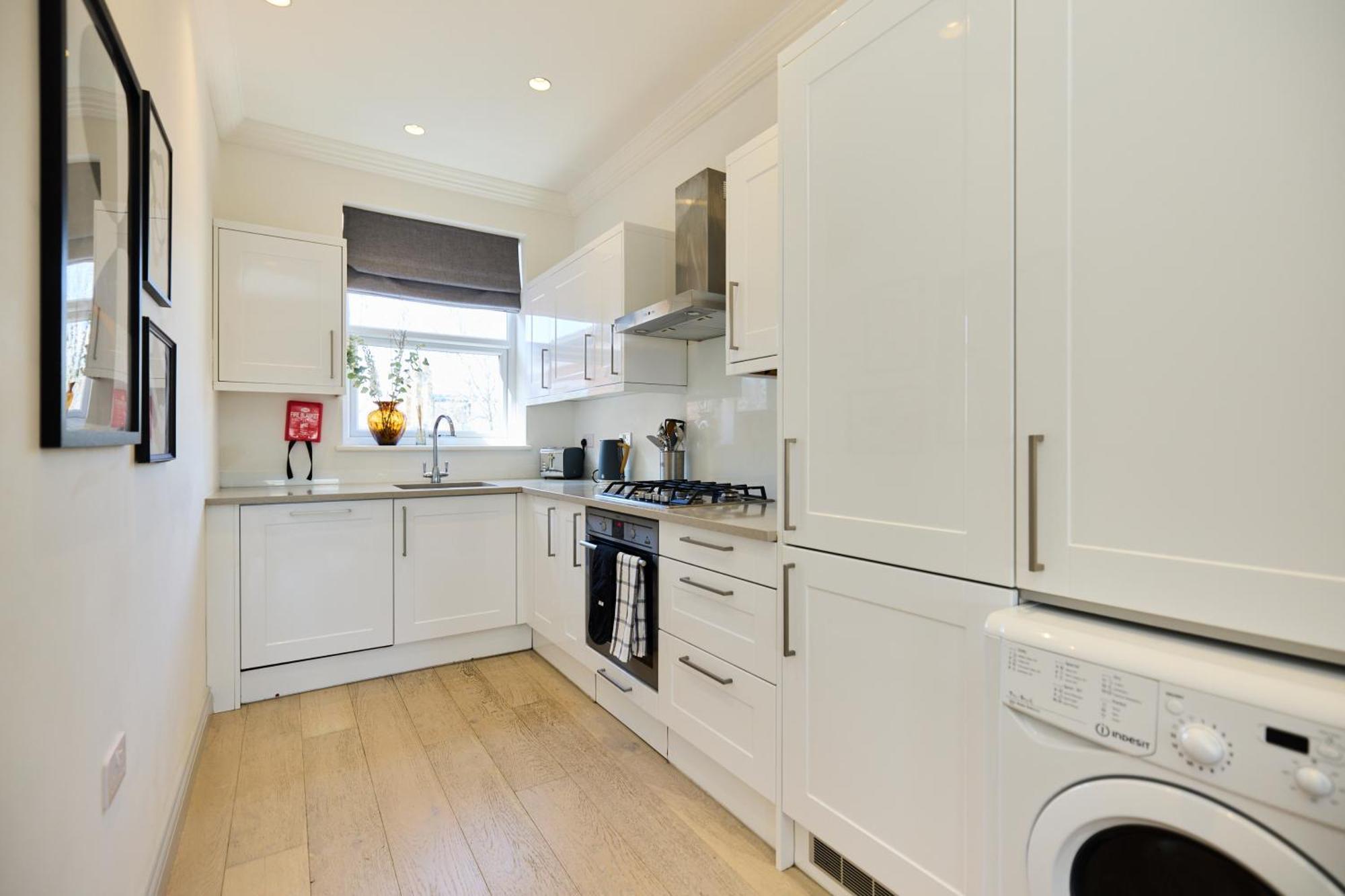 The Leghorn Quarters - Modern 3bdr With Balcony Apartamento Londres