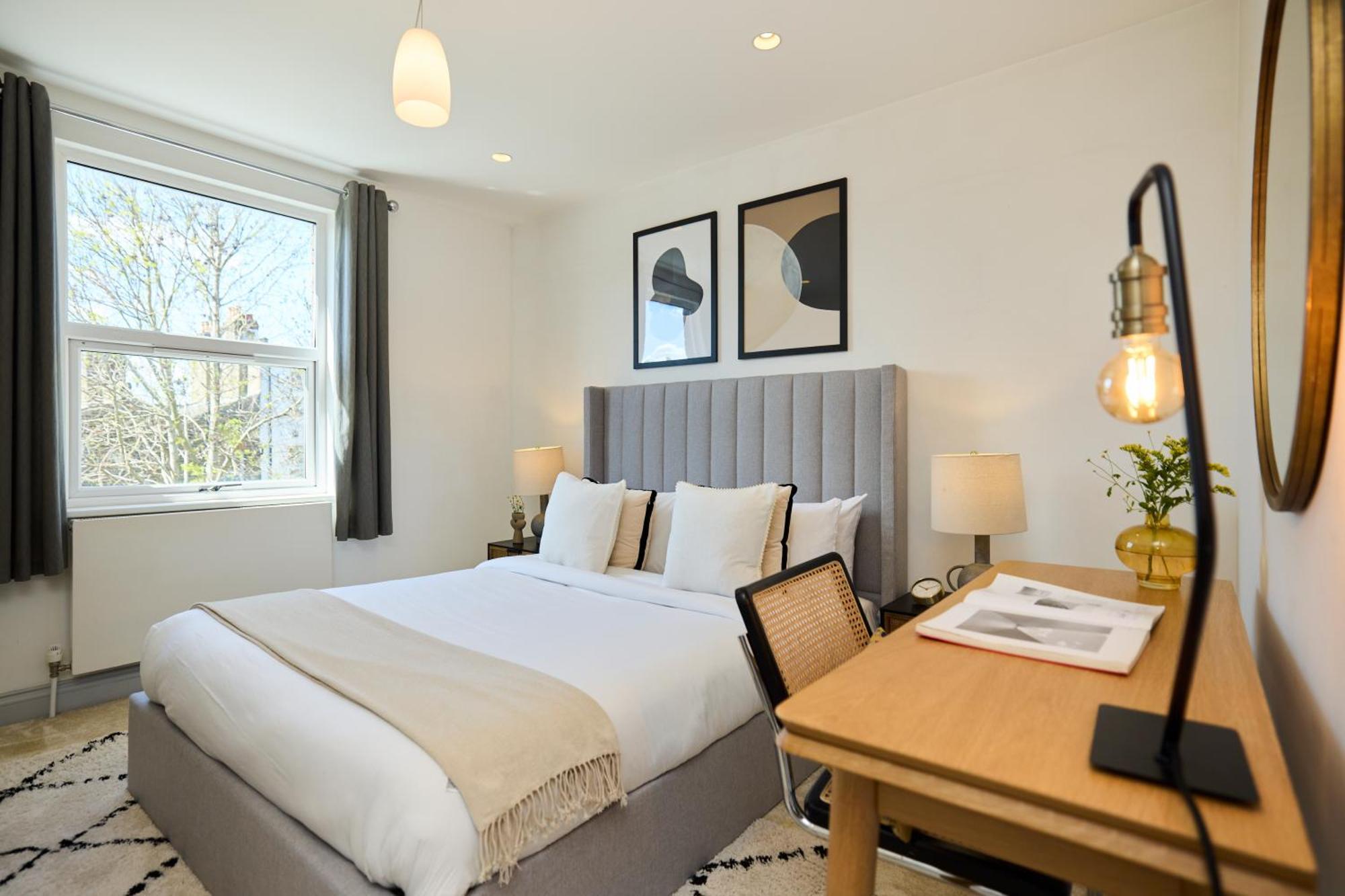 The Leghorn Quarters - Modern 3bdr With Balcony * Londres