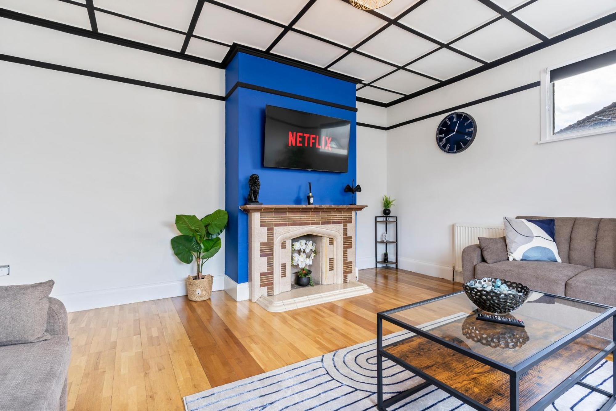 Heart Of Acton - Perfect For Large Groups Apartamento Londres
