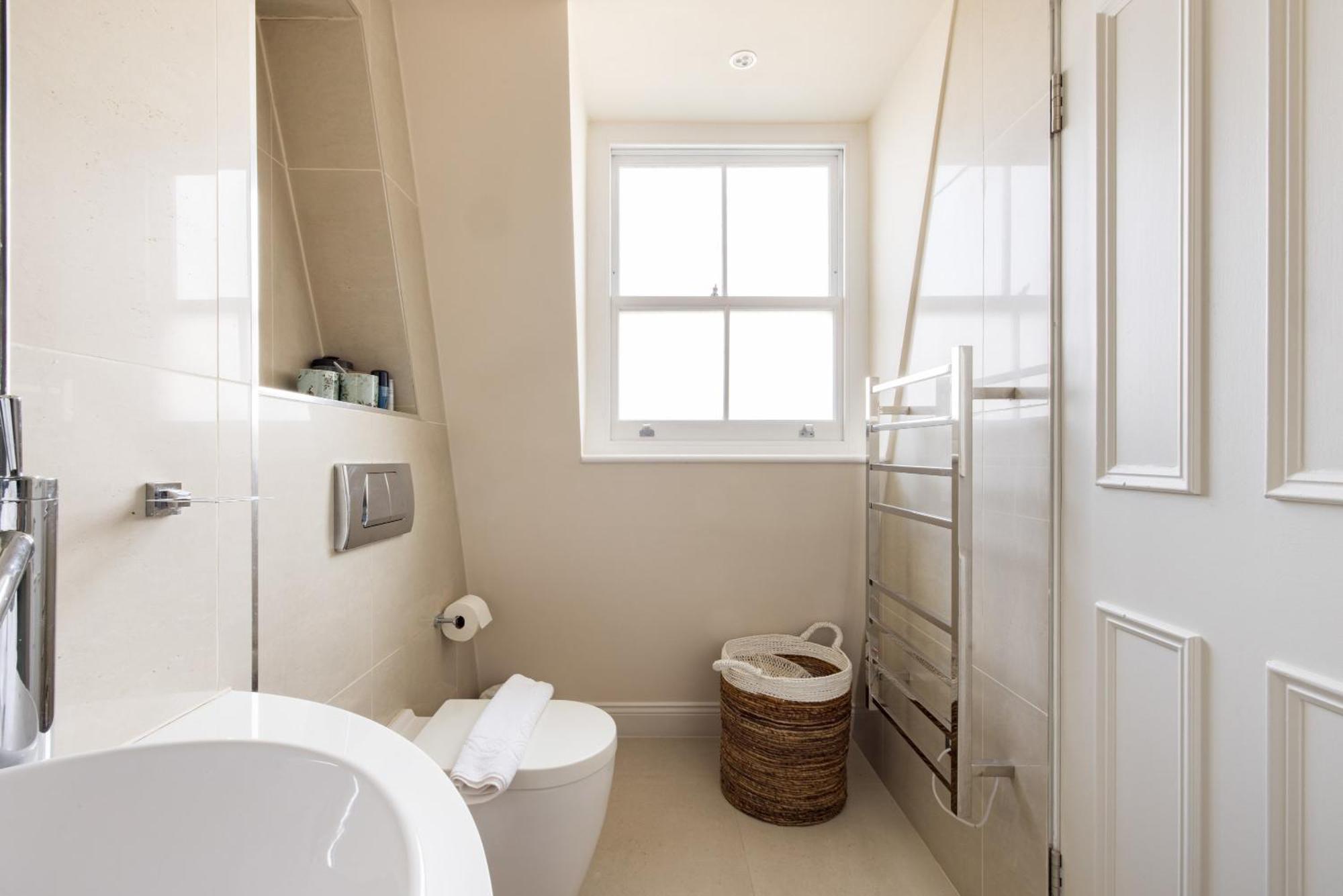 Light-filled Chelsea Duplex Apartamento