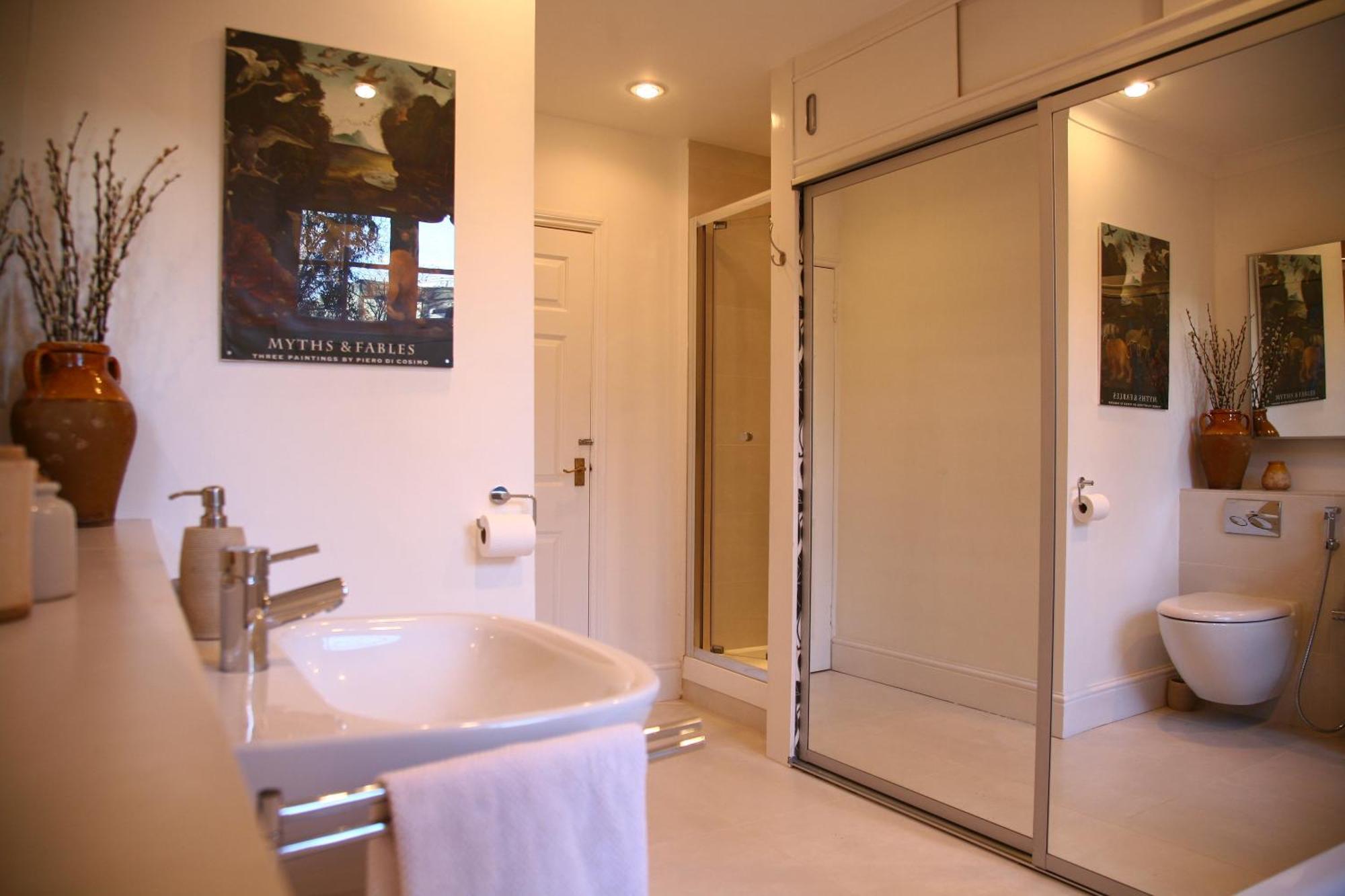 Garden Flat In A Quiet Camden Spot Apartment *