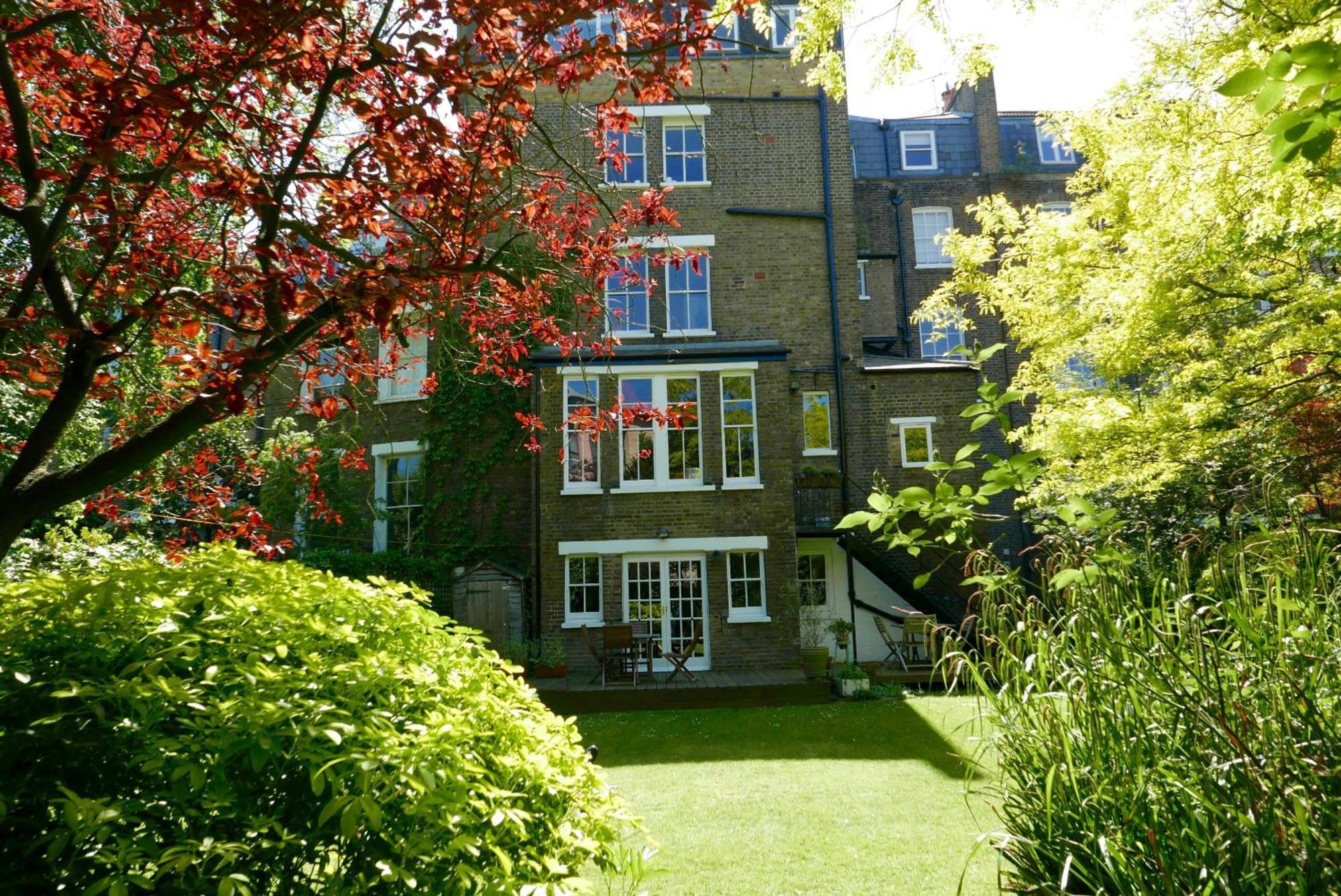 Garden Flat In A Quiet Camden Spot Apartment *