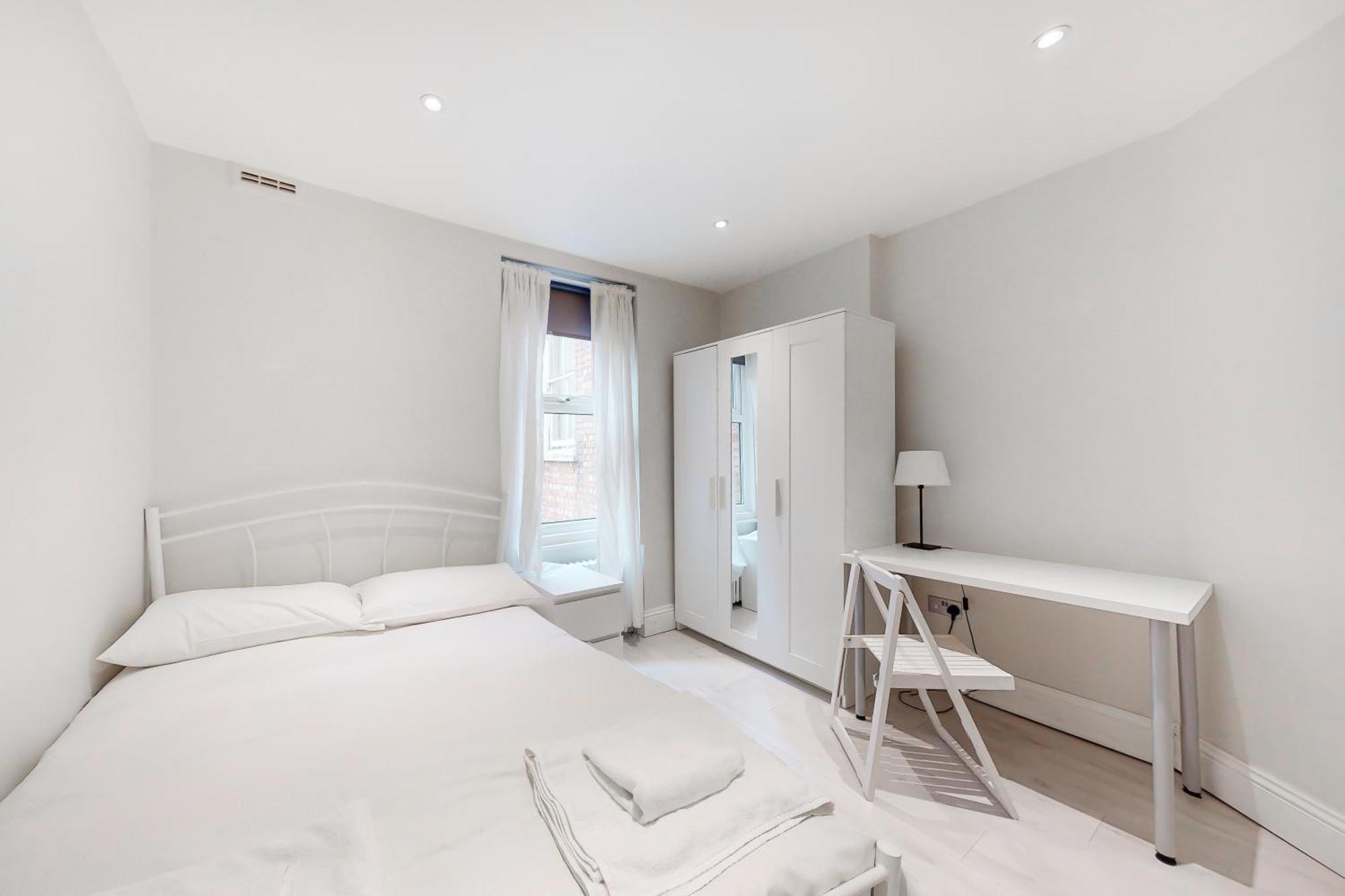Modern 3 Bed In Hampstead *